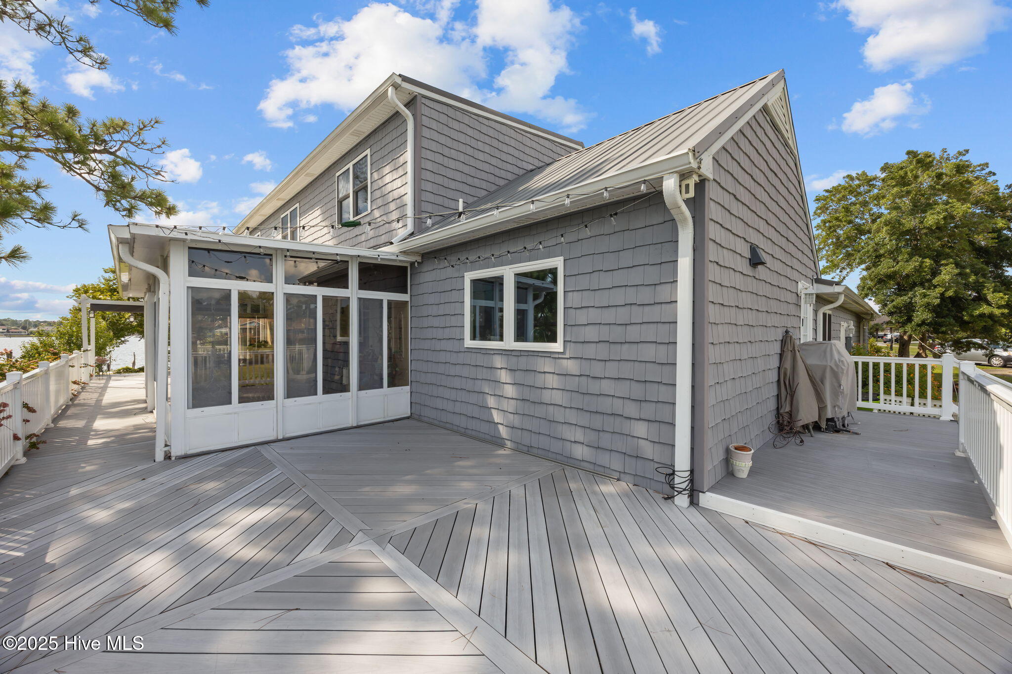 New Bern, North Carolina, 28560, United States, 4 Bedrooms Bedrooms, ,4 BathroomsBathrooms,Residential,For Sale,2009276