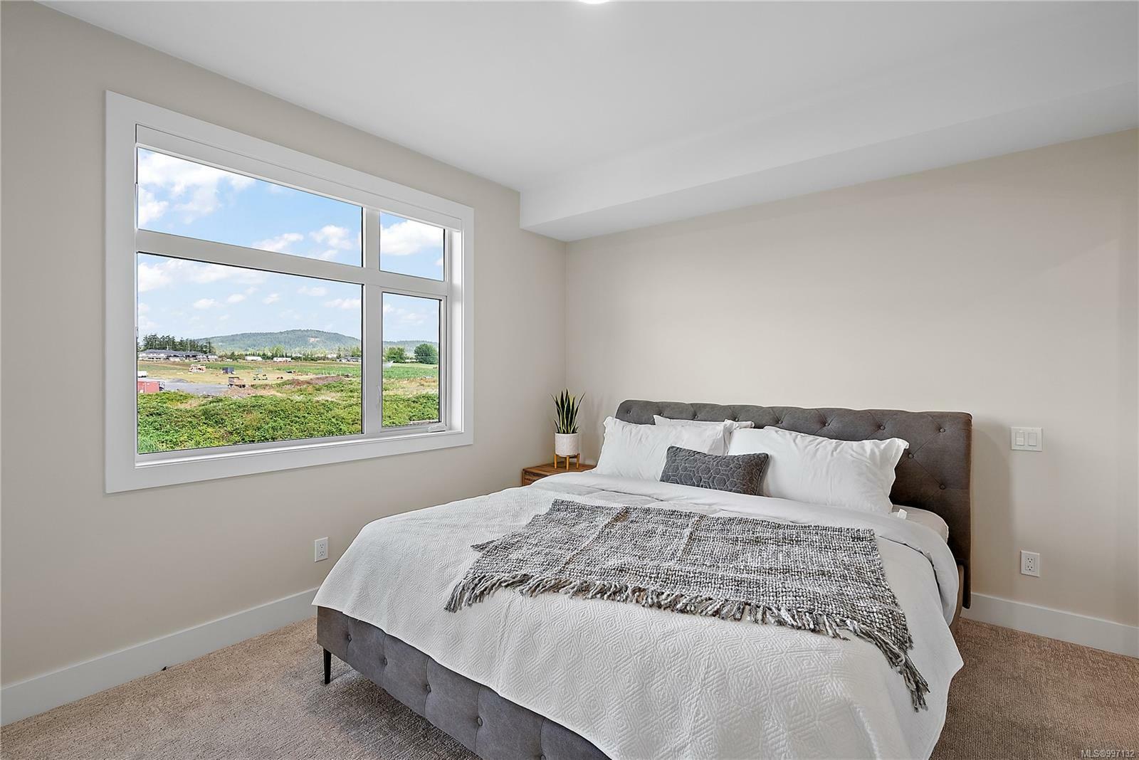 CENTRAL SAANICH, British Columbia, V8M 0B9, CA, 2 Bedrooms Bedrooms, ,Residential,For Sale,1874354