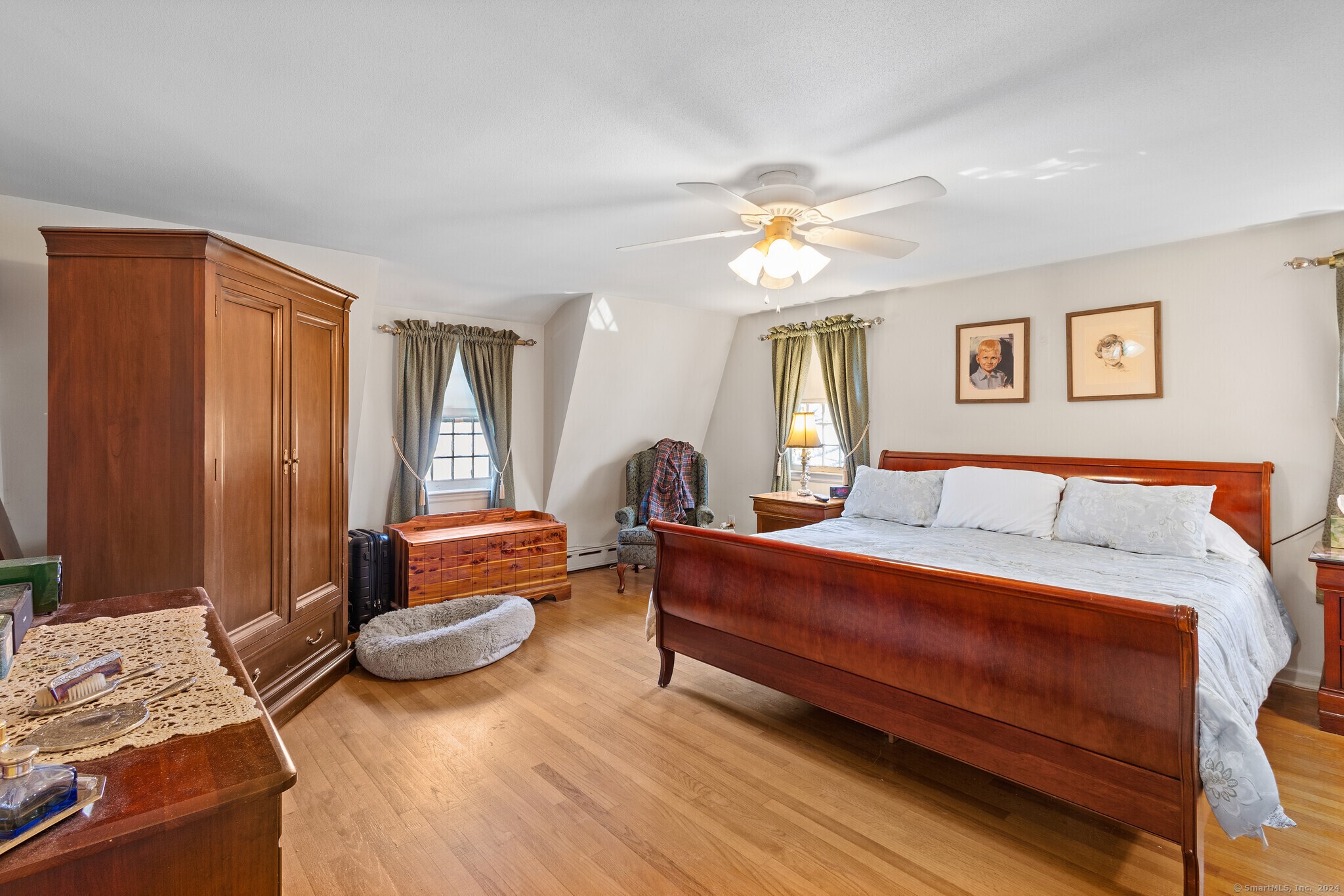 Harwinton, Connecticut, 06791, United States, 4 Bedrooms Bedrooms, ,3 BathroomsBathrooms,Residential,For Sale,1915551