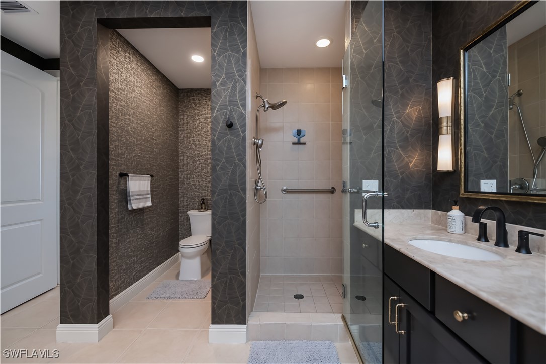 Fort Myers, Florida, 33901, United States, 3 Bedrooms Bedrooms, ,2 BathroomsBathrooms,Residential,For Sale,1974267