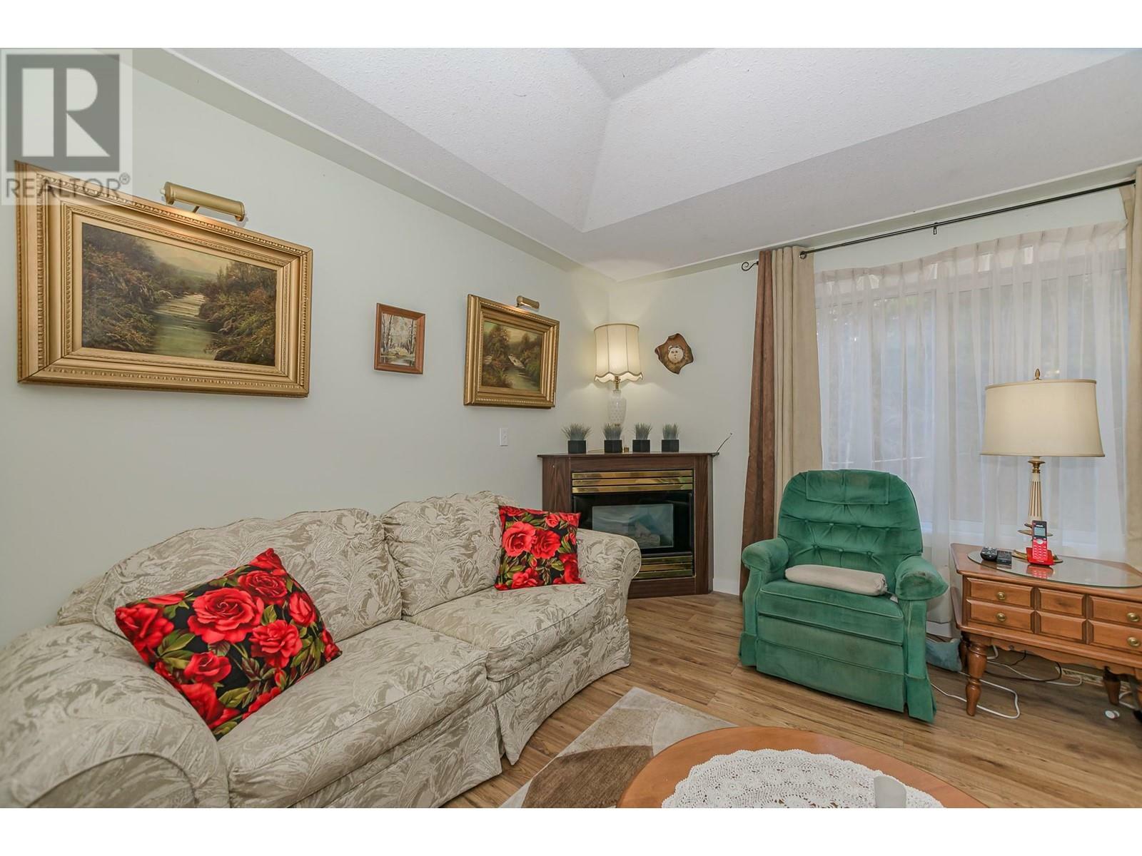 SALMON ARM, British Columbia, V1E 3C2, CA, 5 Bedrooms Bedrooms, ,3 BathroomsBathrooms,Residential,For Sale,1838319