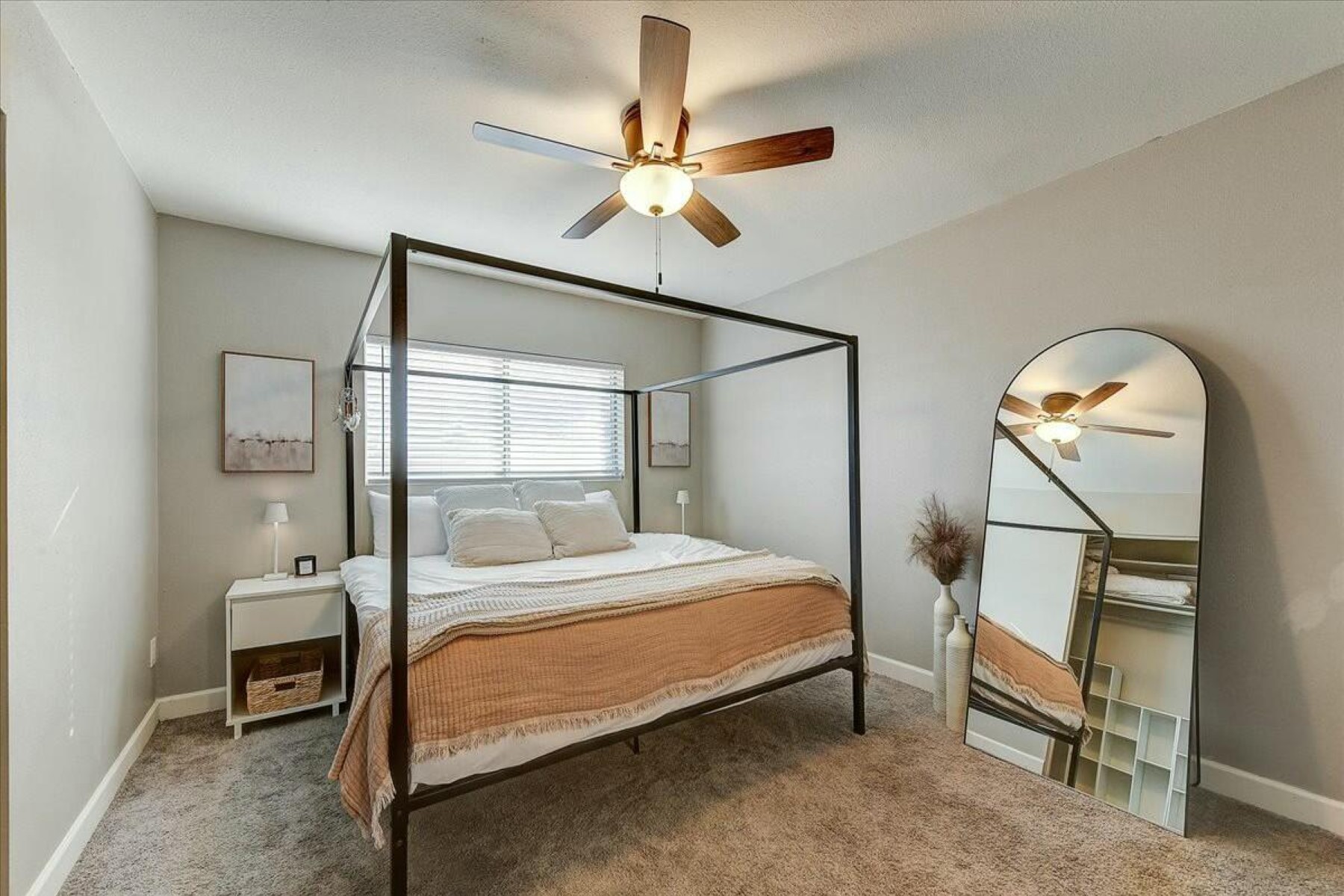  3040 E Dahlia Drive  Phoenix, AZ - 物件實景
