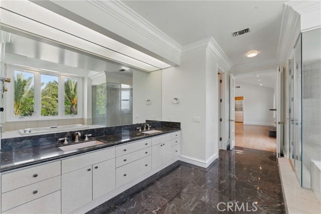 Hacienda Heights, California, 91745, United States, 8 Bedrooms Bedrooms, ,10 BathroomsBathrooms,Residential,For Sale,1763179
