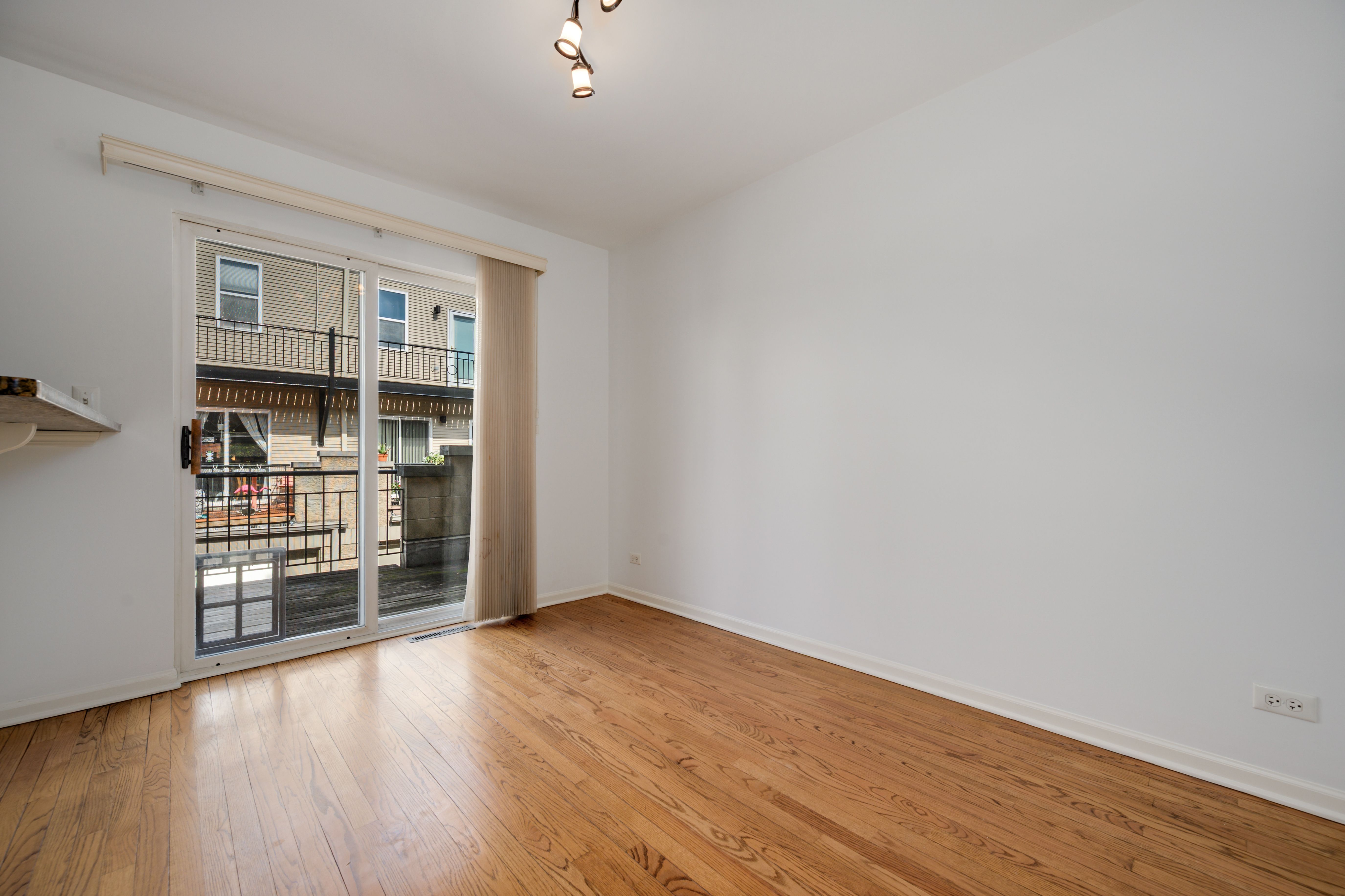  A Well-cared-for 2-3 Bedroom, 2 Full Bath Townhome in the Heart of Avondale - 物件實景
