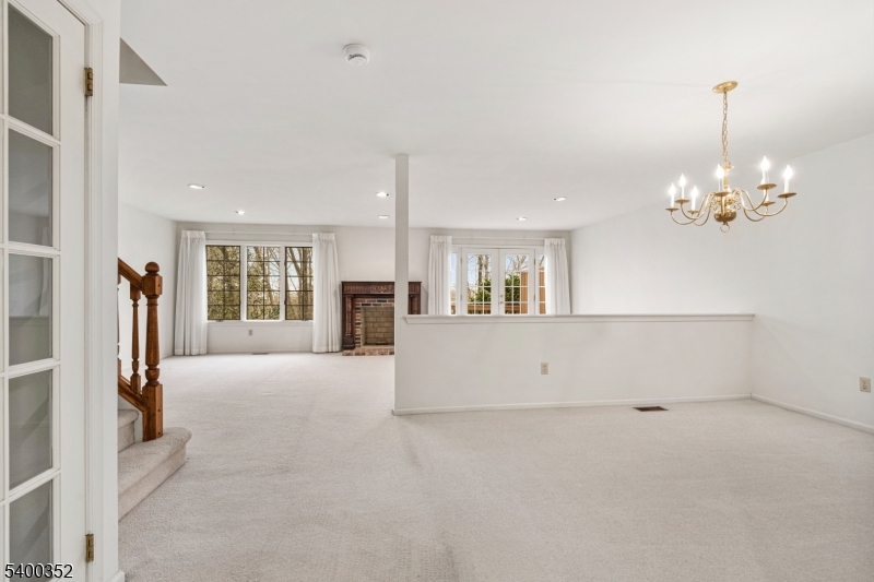 Lambertville City, New Jersey, 08530, United States, 3 Bedrooms Bedrooms, ,3 BathroomsBathrooms,Residential,For Sale,2002902