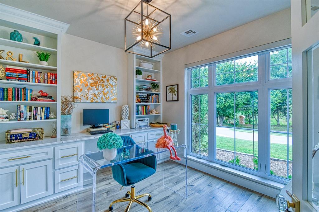 Amber, Oklahoma, 73004, United States, 6 Bedrooms Bedrooms, ,4 BathroomsBathrooms,Residential,For Sale,1984407