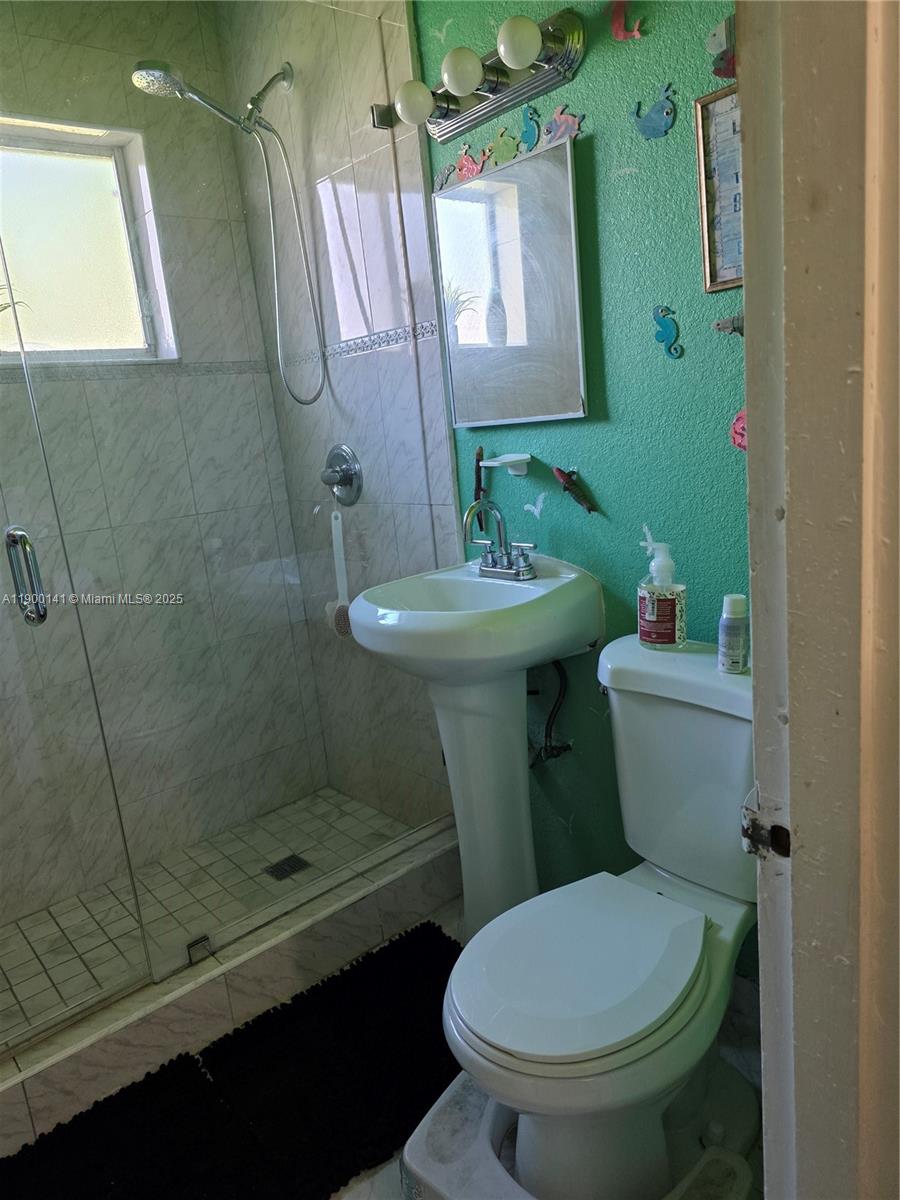 Miami, Florida, 33167, United States, 4 Bedrooms Bedrooms, ,2 BathroomsBathrooms,Residential,For Sale,1967493