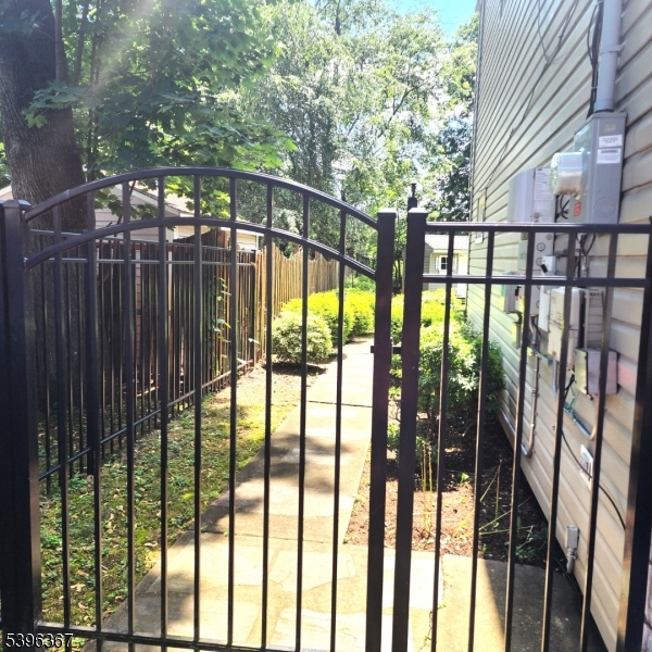 Fanwood Boro, New Jersey, 07023, United States, 4 Bedrooms Bedrooms, ,2 BathroomsBathrooms,Residential,For Sale,1991828