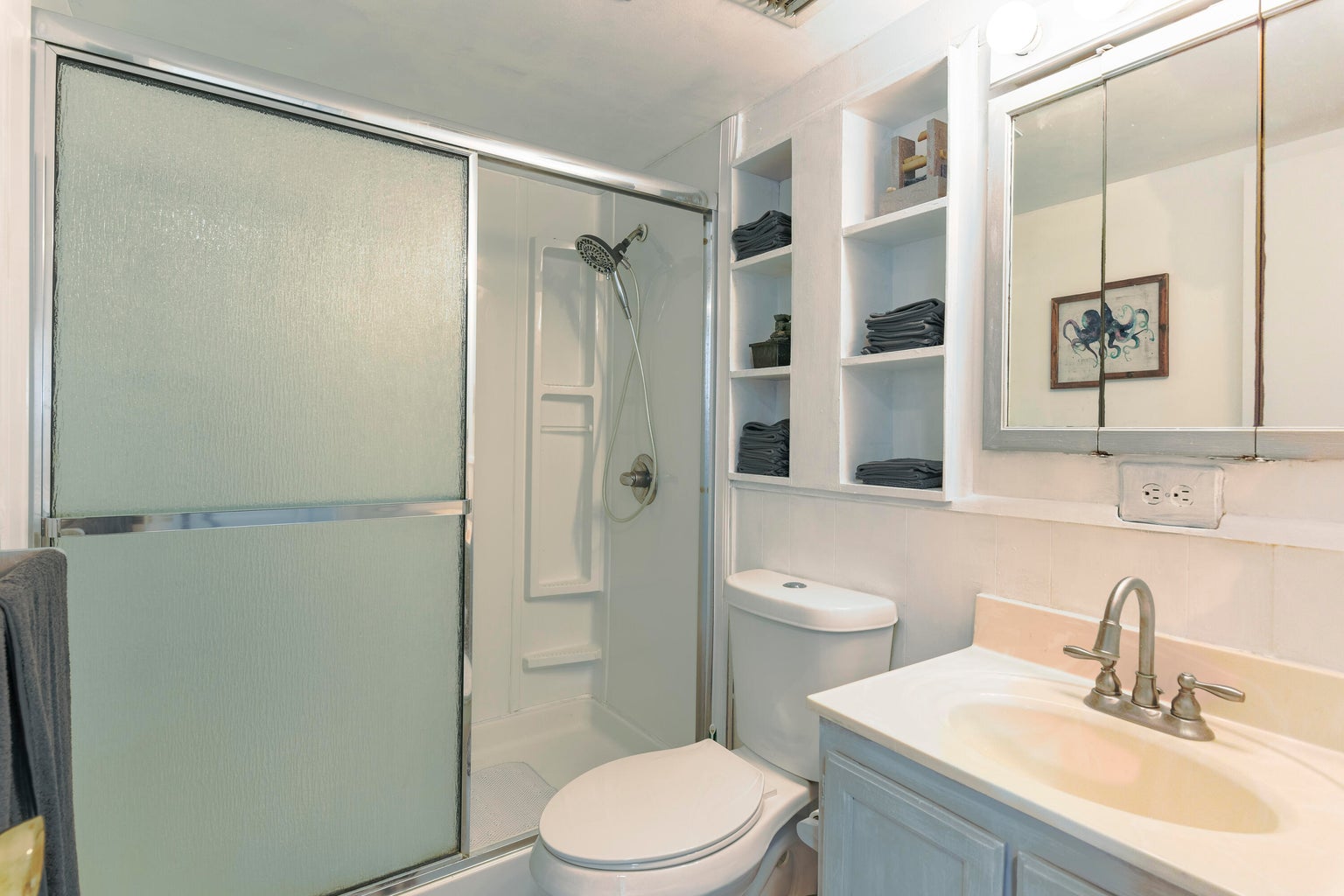 Fort Walton Beach, Florida, 32548, United States, 6 Bedrooms Bedrooms, ,5 BathroomsBathrooms,Residential,For Sale,1942905