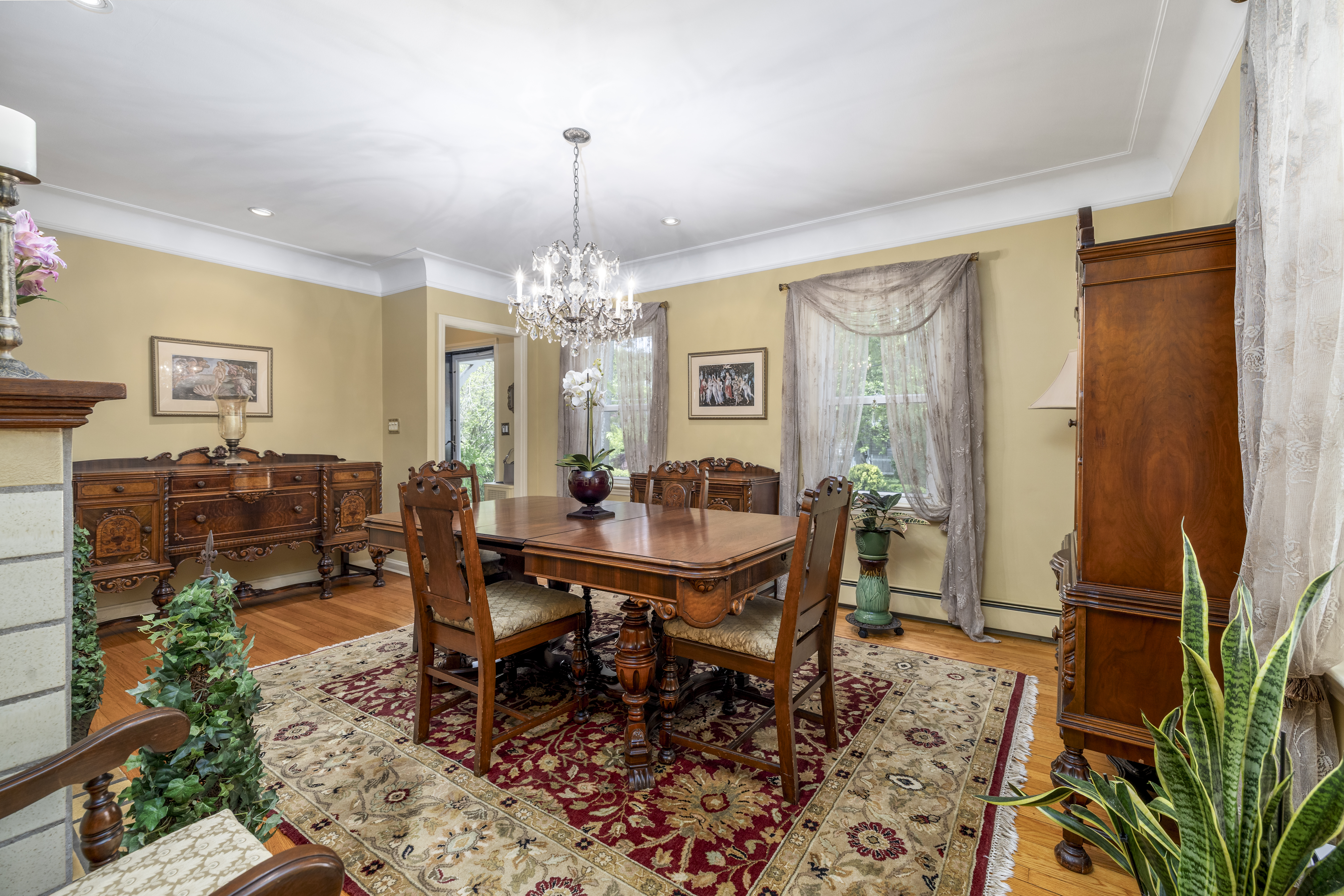  124 Peterhoff Avenue, Malverne, NY, 11565 - 物件實景