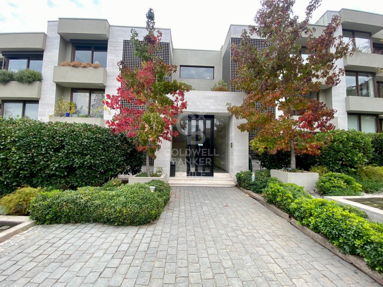 Vitacura, Chile, 3 Bedrooms Bedrooms, ,4 BathroomsBathrooms,Residential,For Sale,1849971