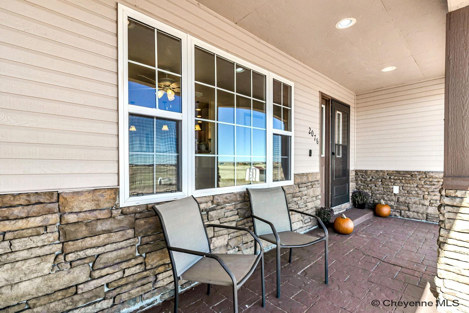 Cheyenne, Wyoming, 82009, United States, 3 Bedrooms Bedrooms, ,3 BathroomsBathrooms,Residential,For Sale,1968825