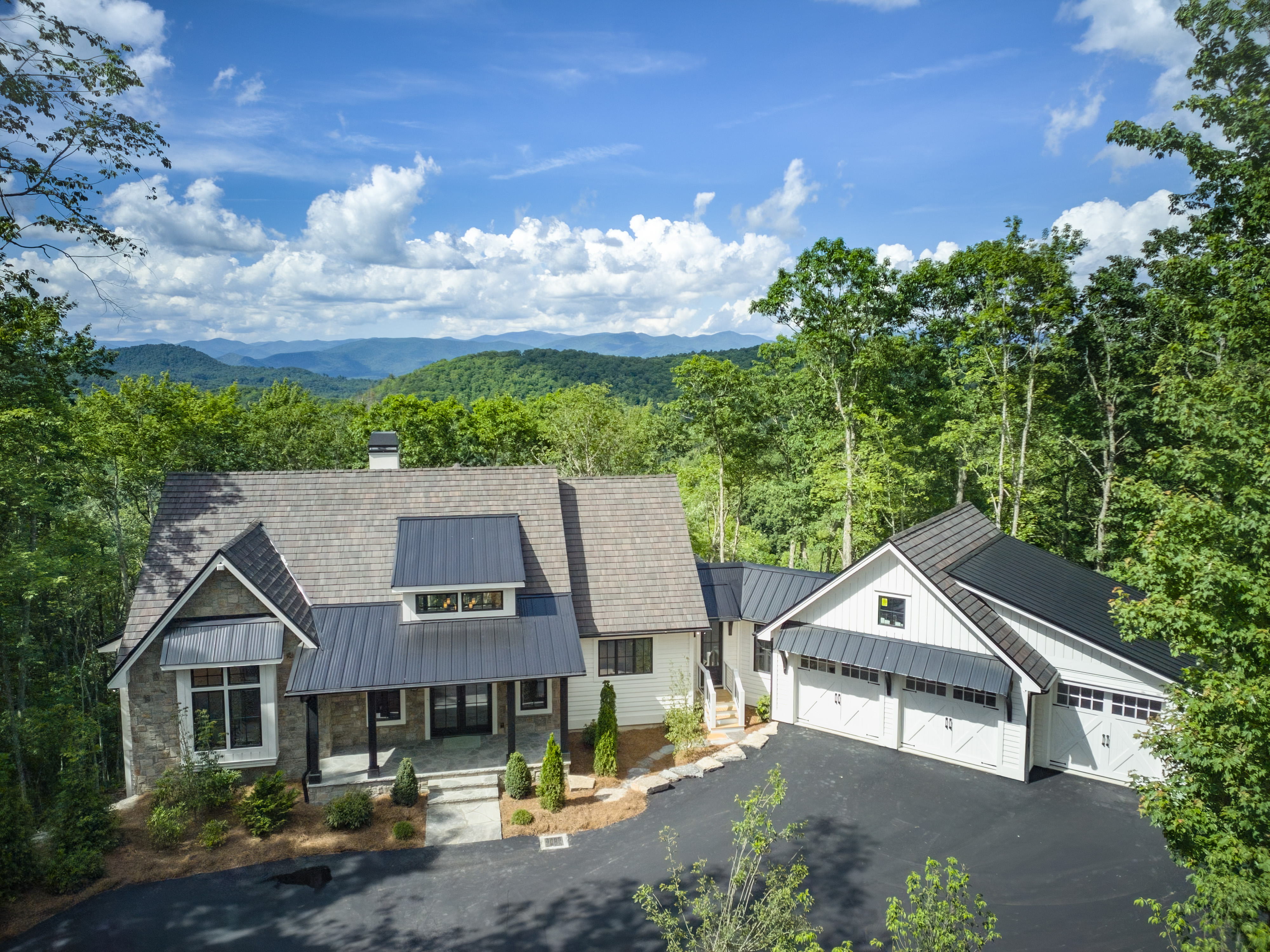  Mountain Home at Chinquapin - 物件實景