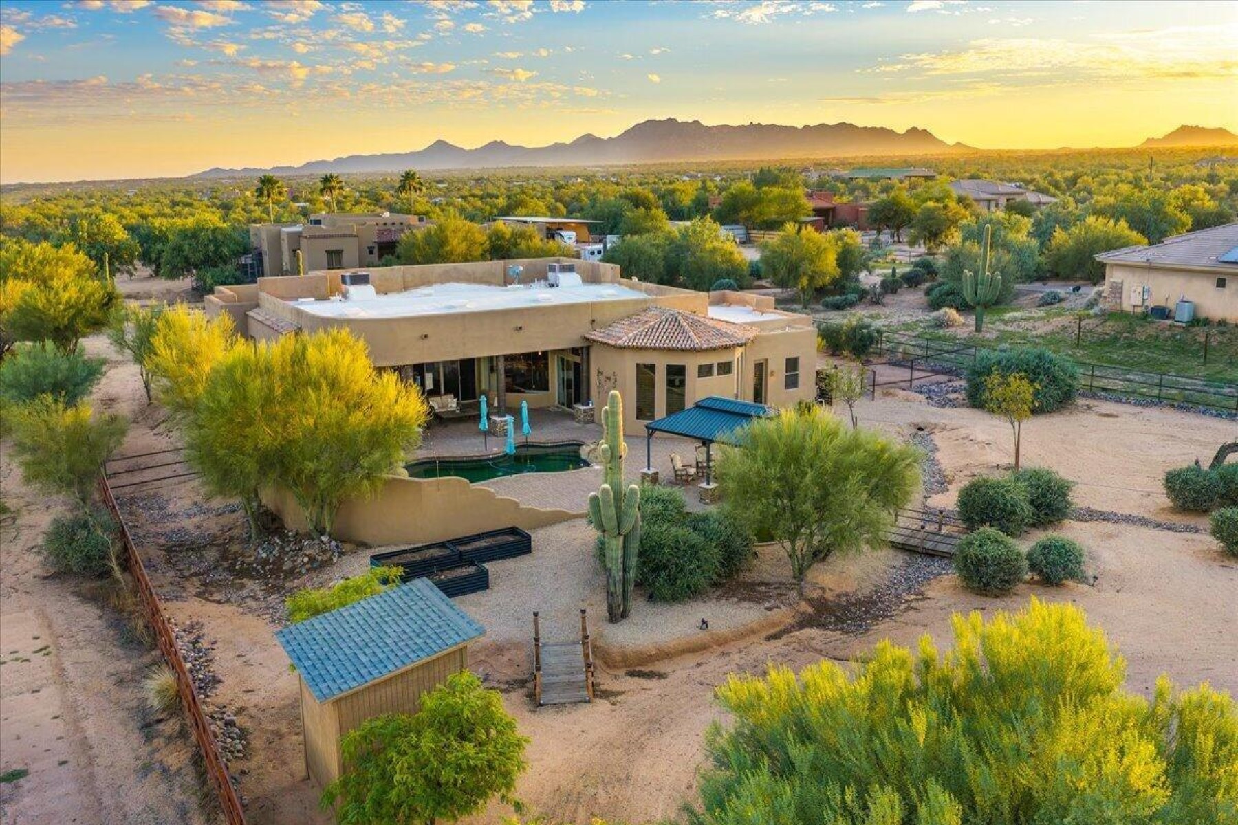  16348 E Calle de los Flores Dr  Scottsdale, AZ - 物件實景