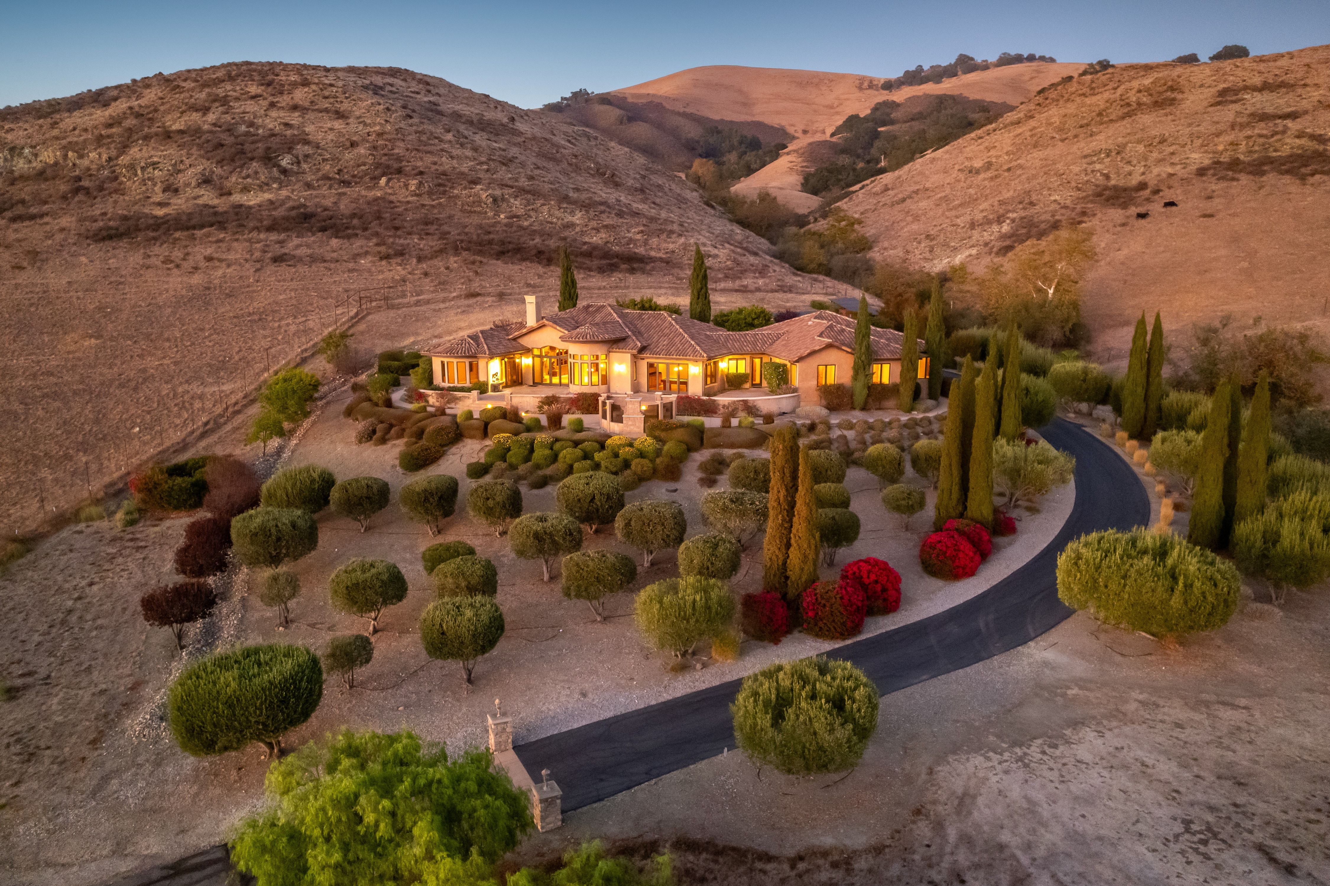  Edna Valley Mediterranean-Style Home with Panoramic Views - 物件實景