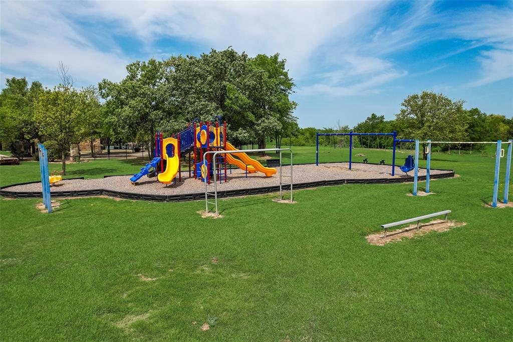 Wills Point, Texas, 75169, United States, 4 Bedrooms Bedrooms, ,3 BathroomsBathrooms,Residential,For Sale,1777303