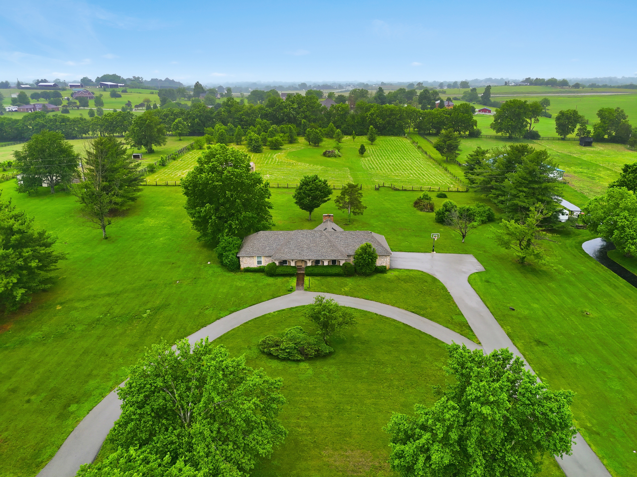  129 Lake Country Road - 物件實景