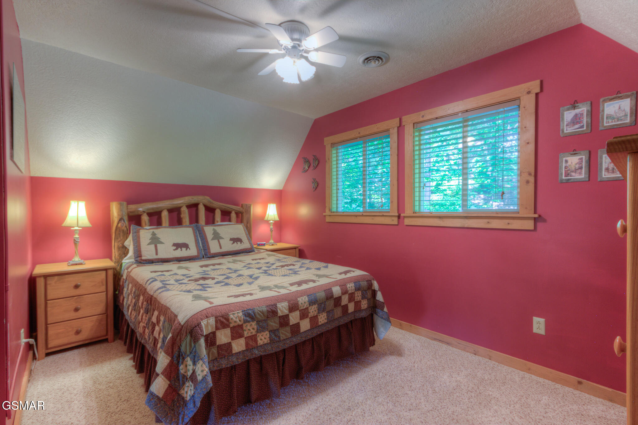 Gatlinburg, Tennessee, 37738, United States, 3 Bedrooms Bedrooms, ,4 BathroomsBathrooms,Residential,For Sale,1979752