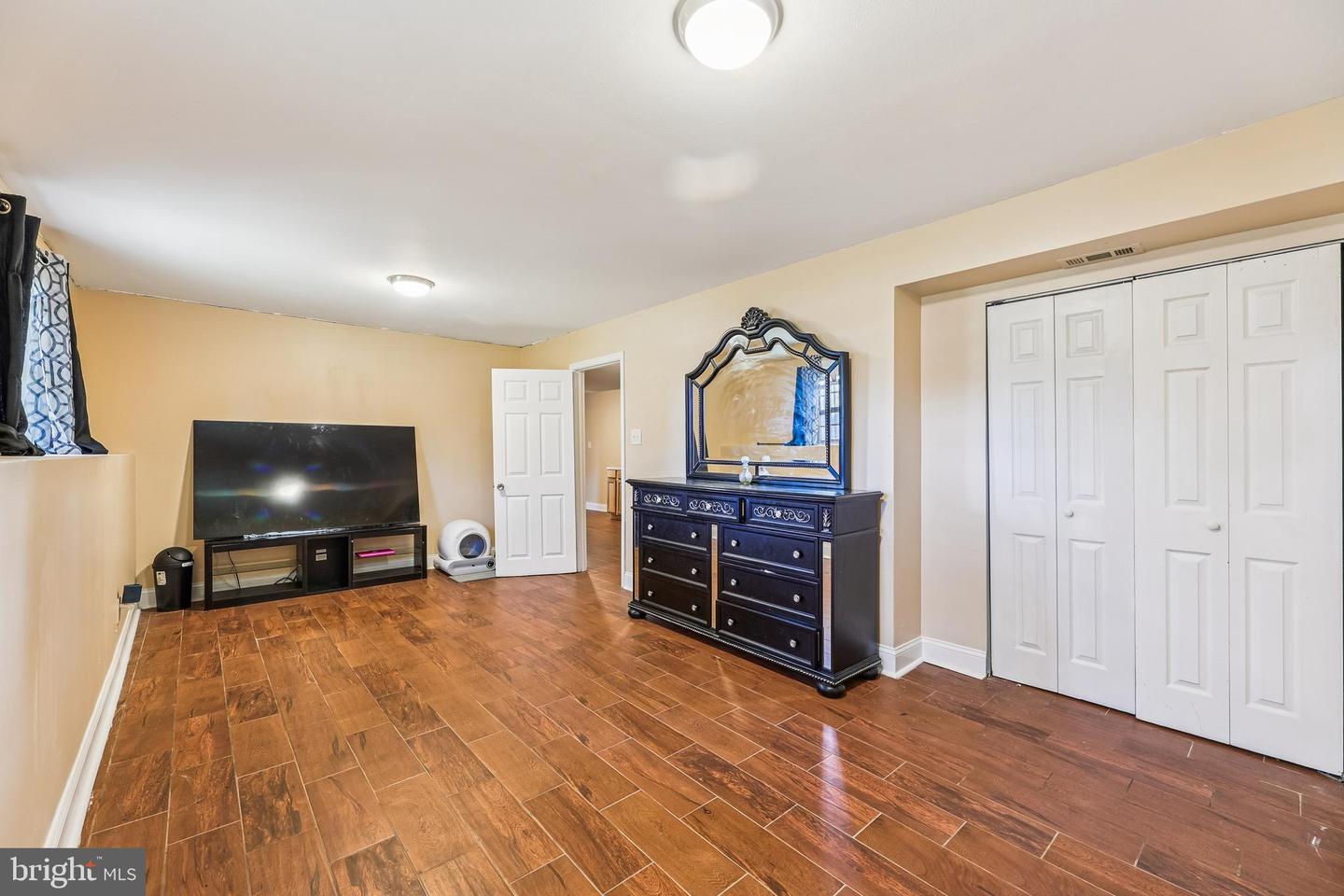 Temple Hills, Maryland, 20748, United States, 5 Bedrooms Bedrooms, ,3 BathroomsBathrooms,Residential,For Sale,1988025