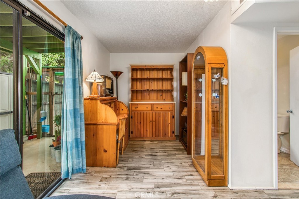 Lake Elsinore, California, 92530, United States, 3 Bedrooms Bedrooms, ,1 BathroomBathrooms,Residential,For Sale,1943552