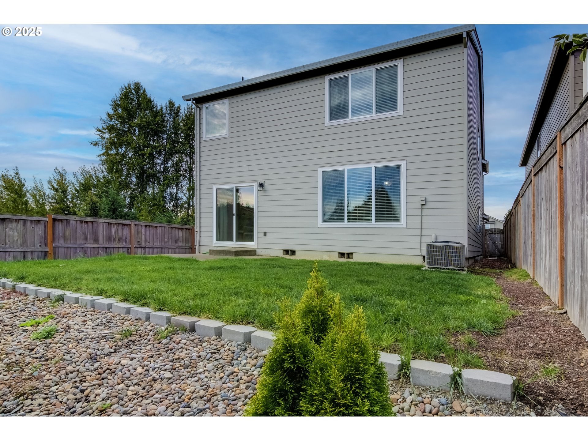 Ridgefield, Washington, 98642, United States, 4 Bedrooms Bedrooms, ,2 BathroomsBathrooms,Residential,For Sale,1970691