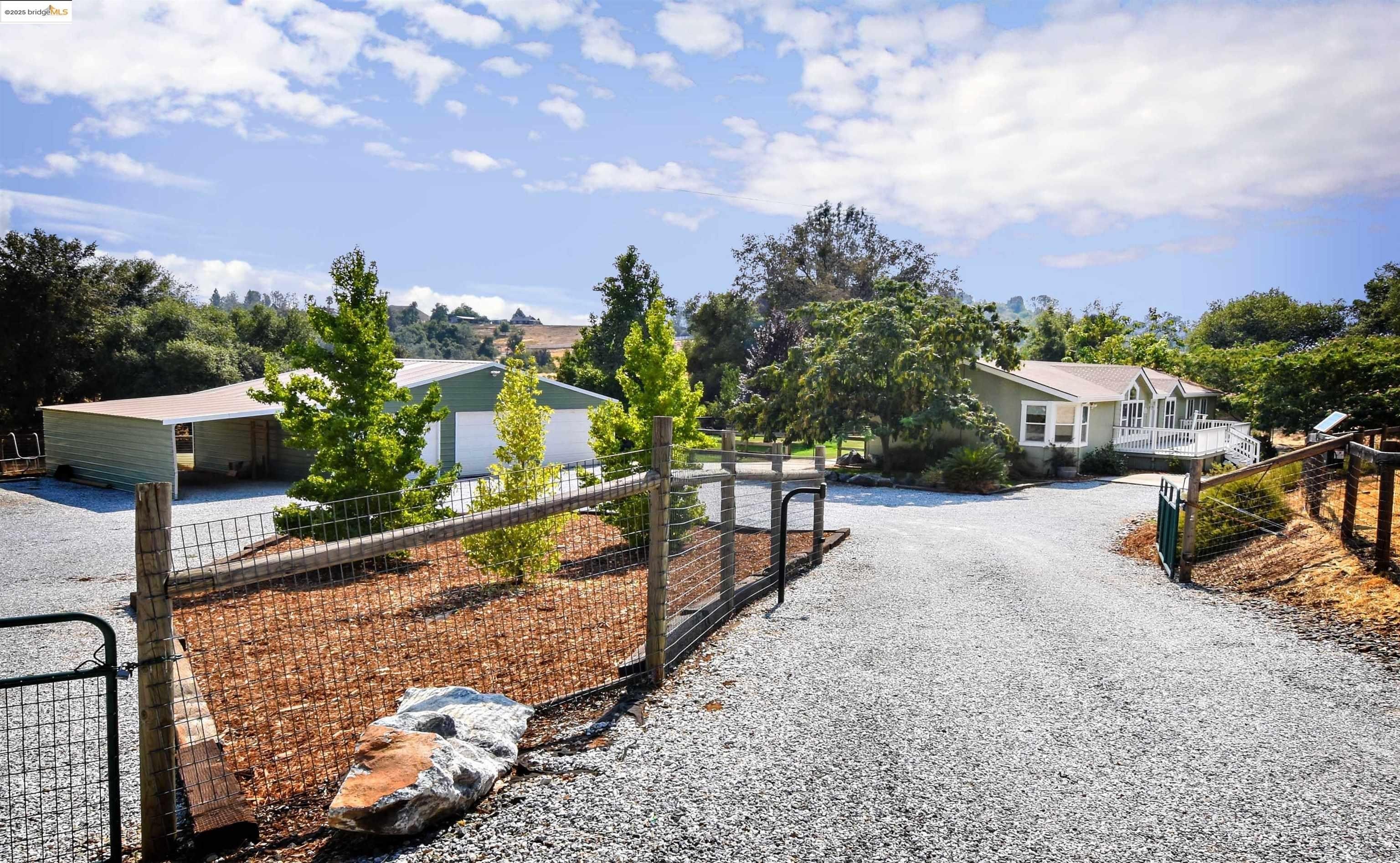 Columbia, California, 95310, United States, 3 Bedrooms Bedrooms, ,2 BathroomsBathrooms,Residential,For Sale,1941658