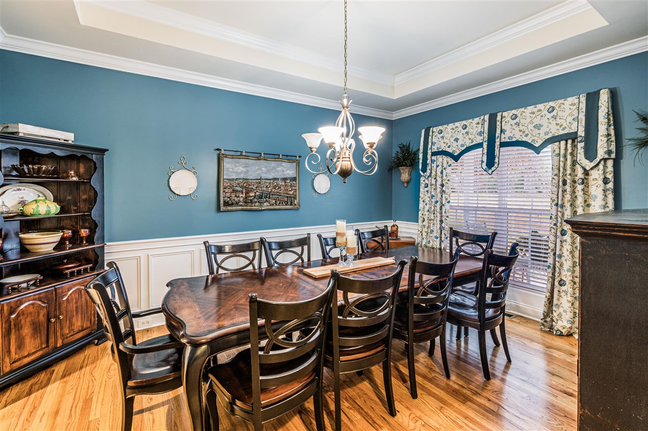 Scottsville, Kentucky, 42164, United States, 4 Bedrooms Bedrooms, ,4 BathroomsBathrooms,Residential,For Sale,2001662