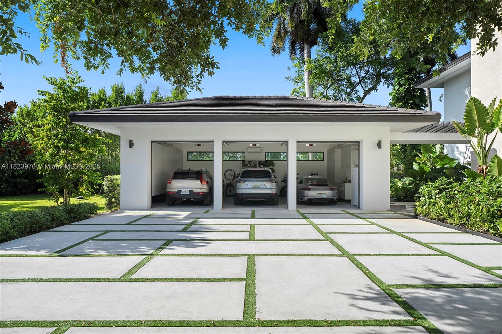 Pinecrest, Florida, 33156, United States, 7 Bedrooms Bedrooms, ,9 BathroomsBathrooms,Residential,For Sale,1885152