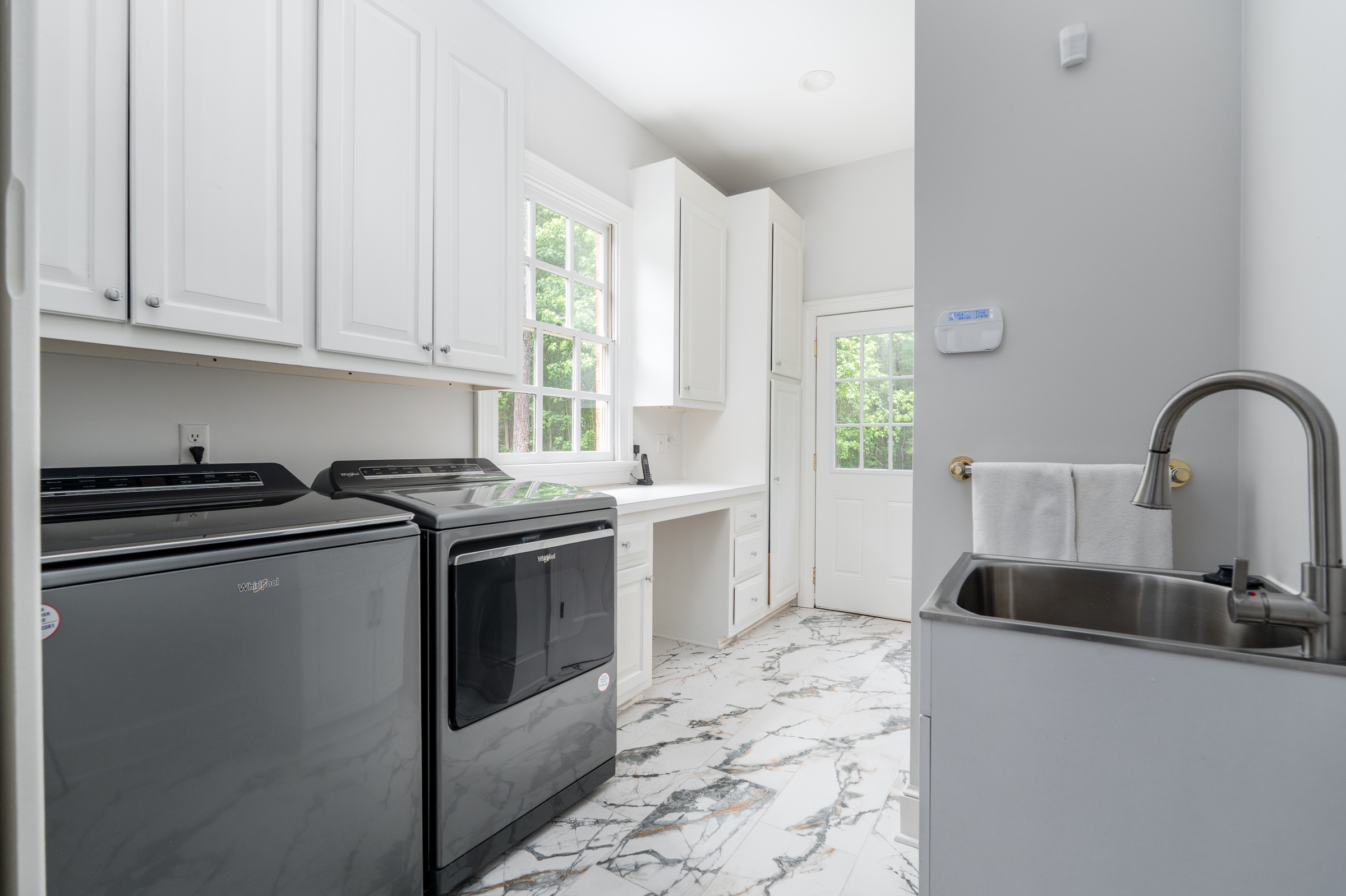  221 Dryden Lane, Richmond, VA 23229 - 物件實景