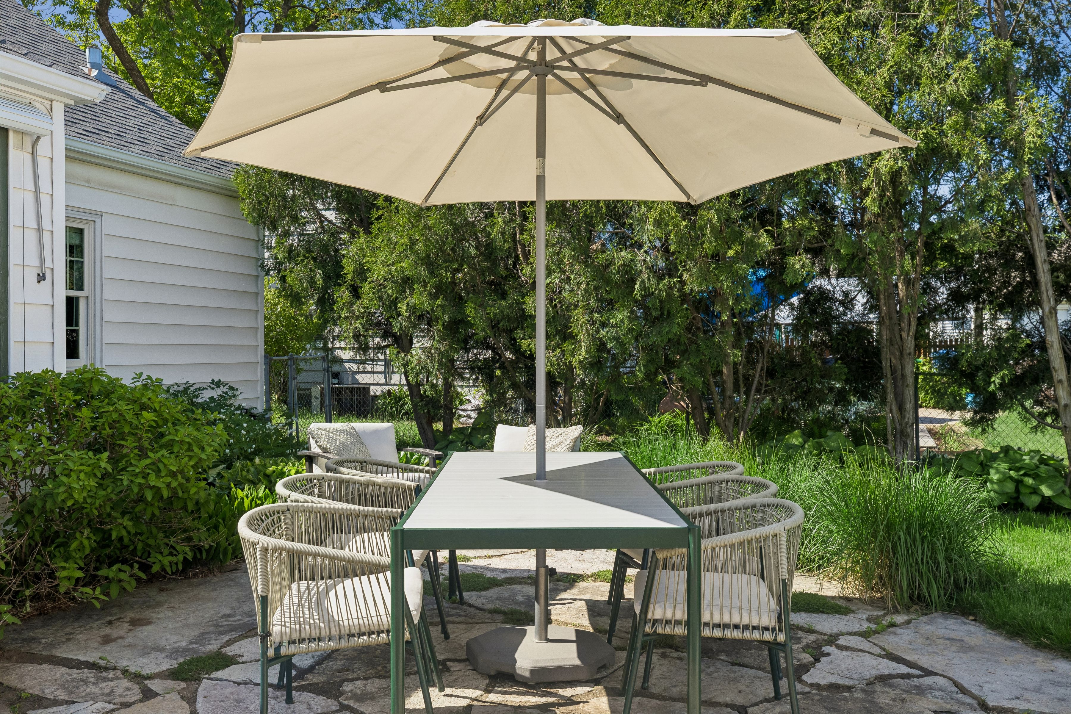  Elegant Cape Cod Living with Timeless Architectural Detail - 物件實景