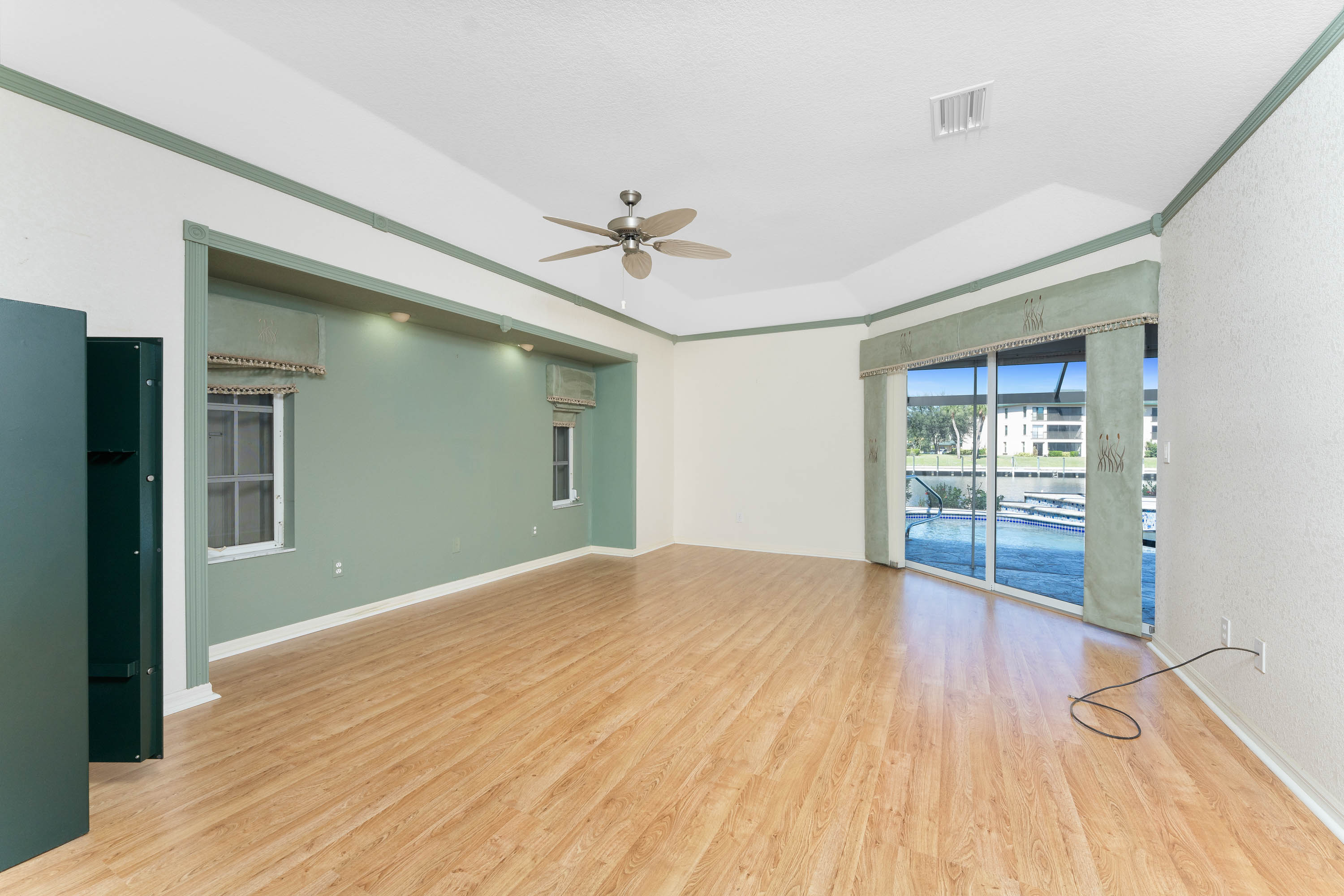 Punta Gorda, Florida, 33950, United States, 3 Bedrooms Bedrooms, ,3 BathroomsBathrooms,Residential,For Sale,1990304