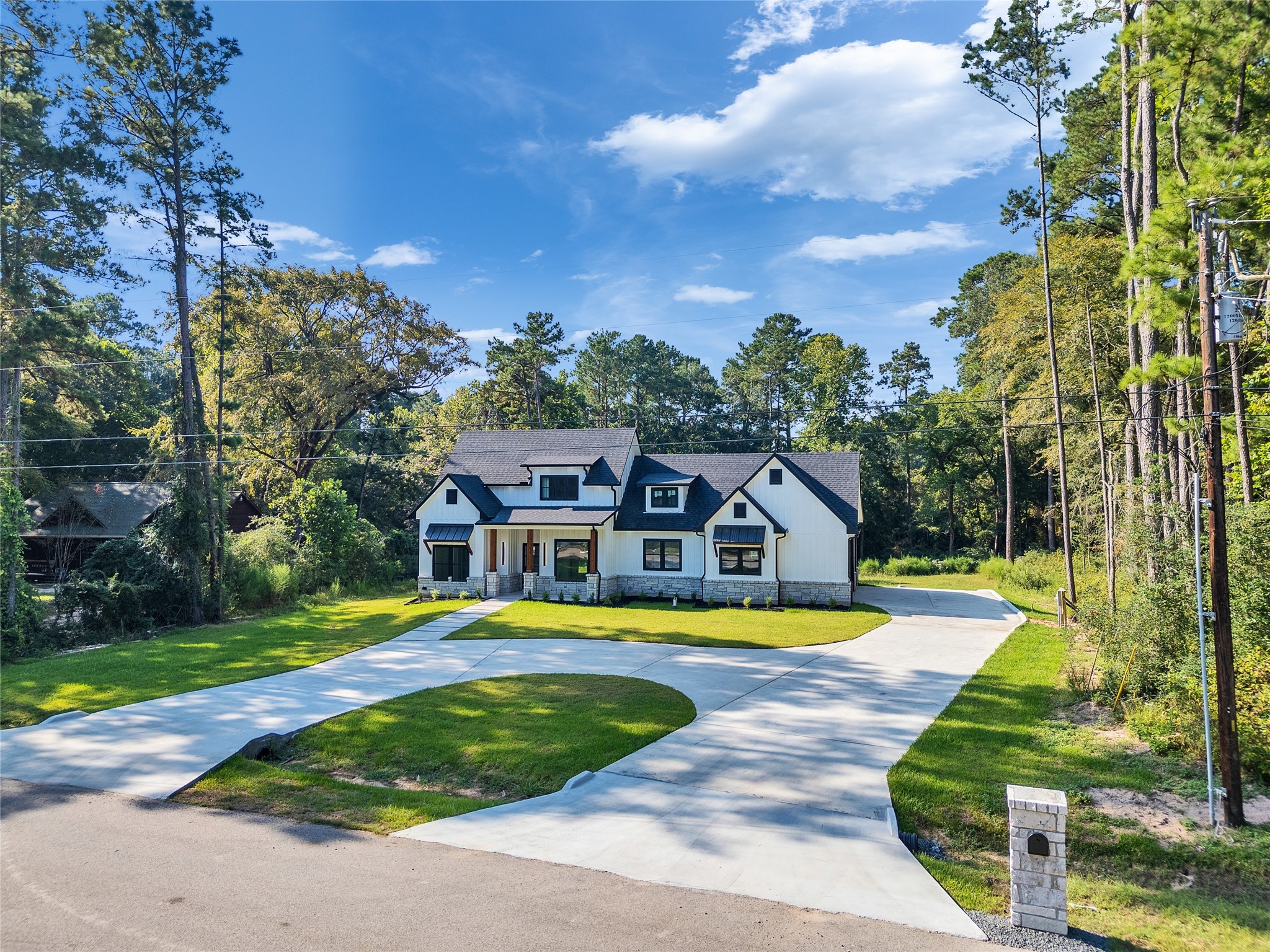 Magnolia, Texas, 77355, United States, 4 Bedrooms Bedrooms, ,4 BathroomsBathrooms,Residential,For Sale,1991024