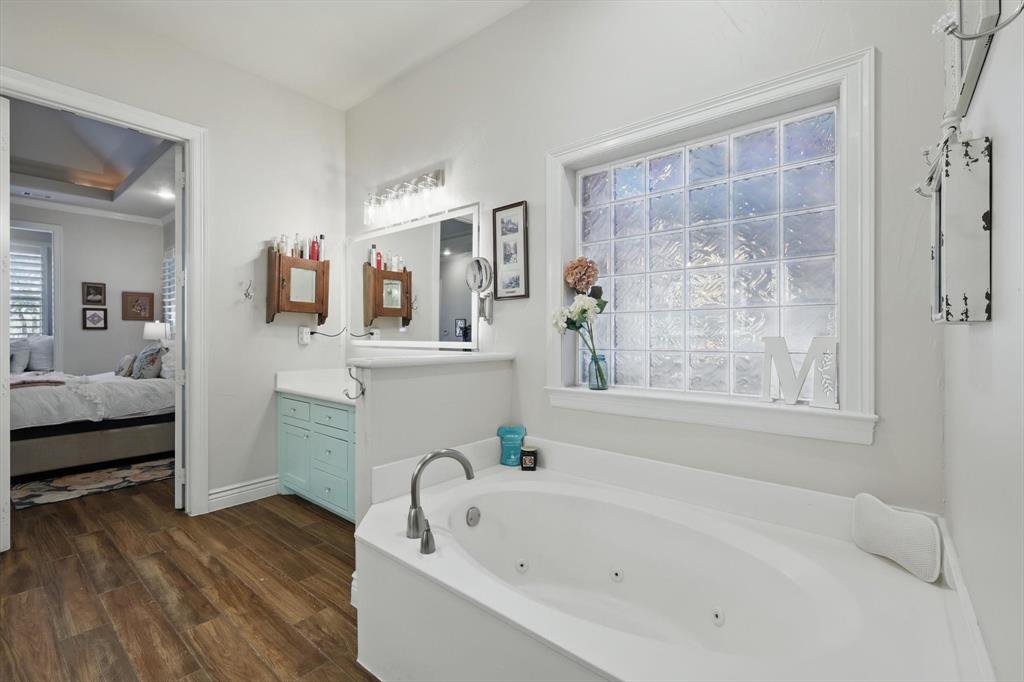 Fort Worth, Texas, 76179, United States, 4 Bedrooms Bedrooms, ,3 BathroomsBathrooms,Residential,For Sale,1887777