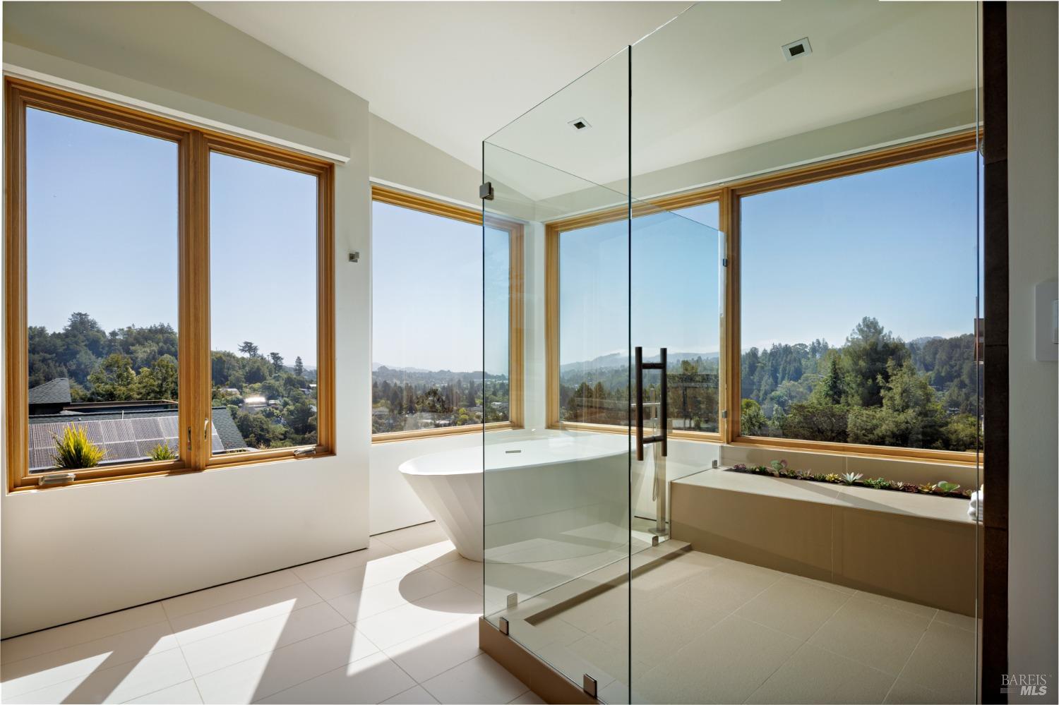 Mill Valley, California, 94941, United States, 5 Bedrooms Bedrooms, ,6 BathroomsBathrooms,Residential,For Sale,1913186