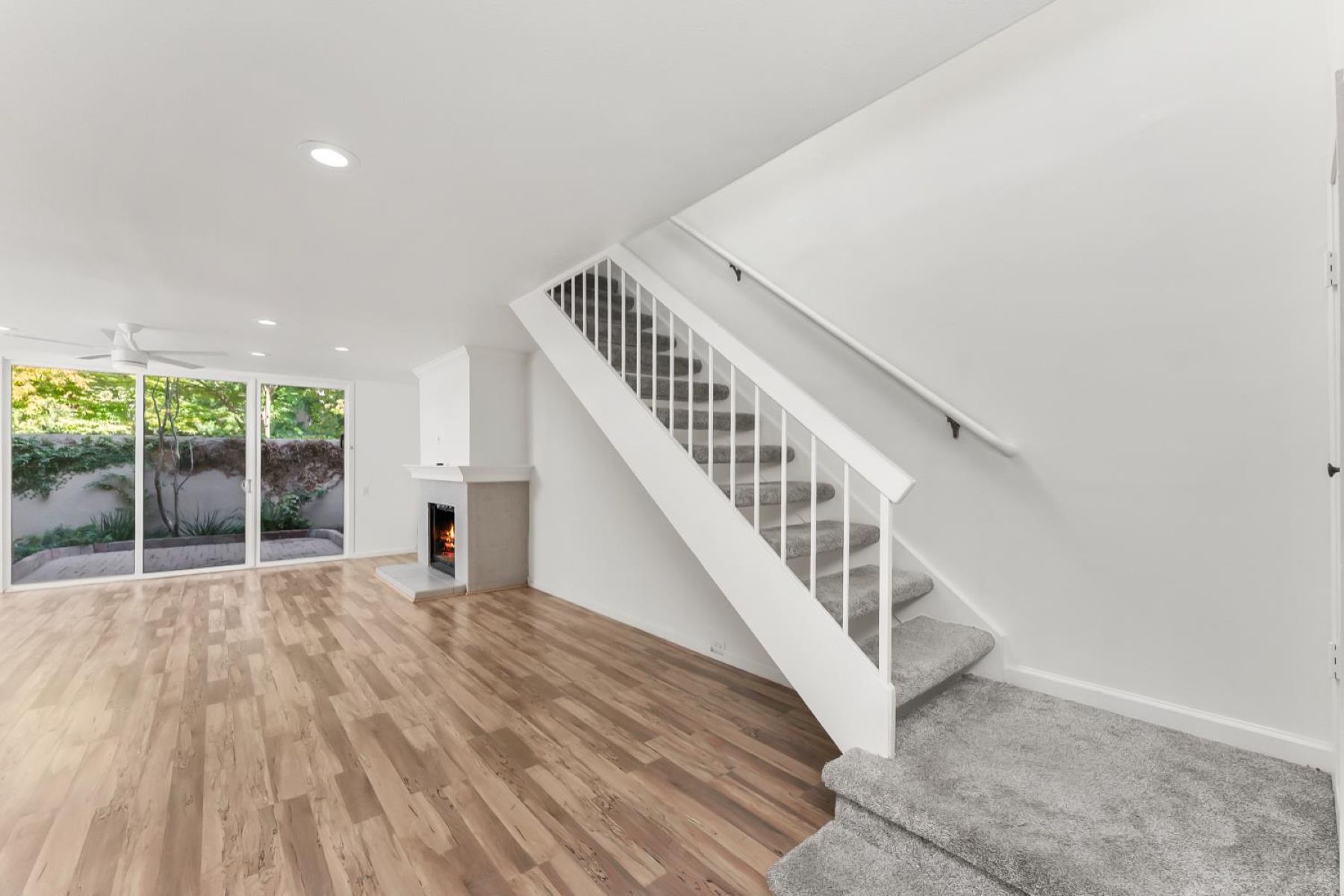  709 Woodside Lane East #2, Sacramento, CA 95825 - 物件實景