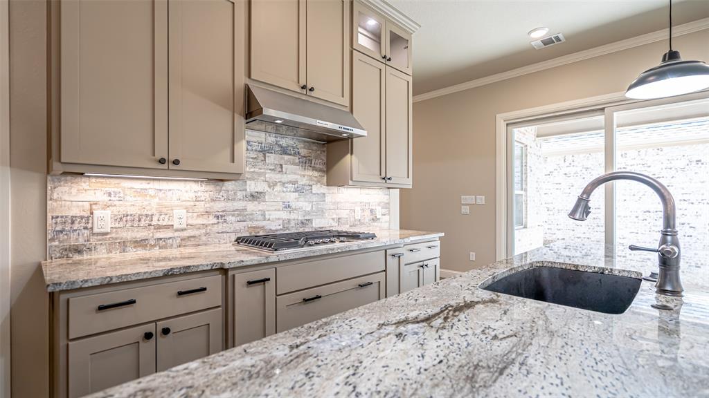 Granbury, Texas, 76048, United States, 3 Bedrooms Bedrooms, ,3 BathroomsBathrooms,Residential,For Sale,1996630