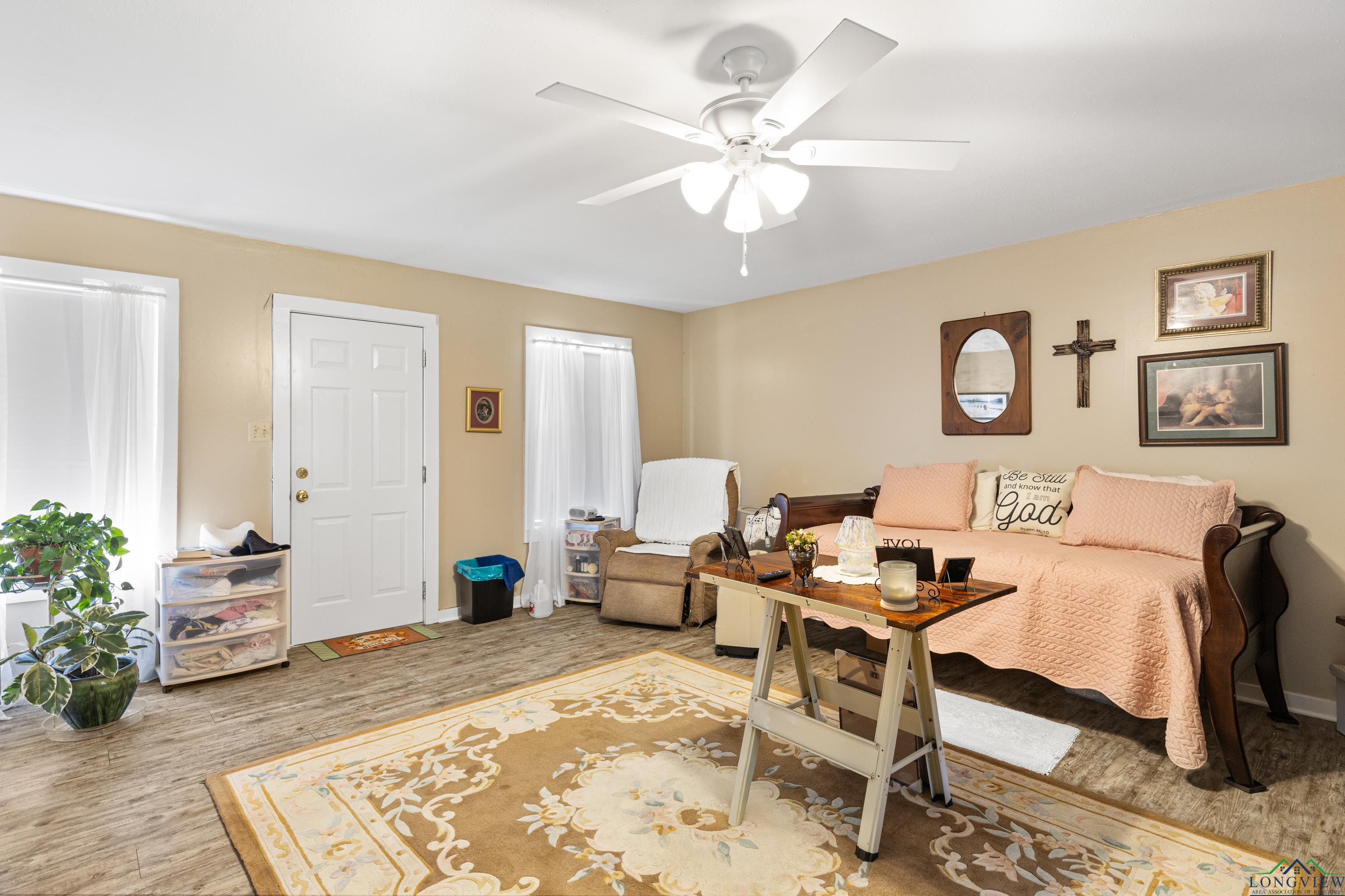 Jefferson, Texas, 75657, United States, 4 Bedrooms Bedrooms, ,4 BathroomsBathrooms,Residential,For Sale,1985697