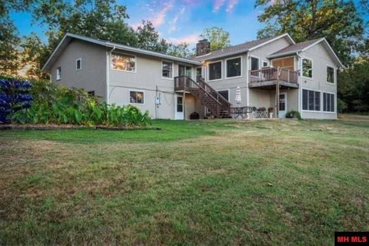 Mountain Home, Arkansas, 72653, United States, 5 Bedrooms Bedrooms, ,4 BathroomsBathrooms,Residential,For Sale,1899496