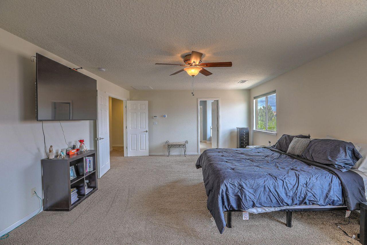 Rio Rancho, New Mexico, 87124, United States, 5 Bedrooms Bedrooms, ,4 BathroomsBathrooms,Residential,For Sale,1805604