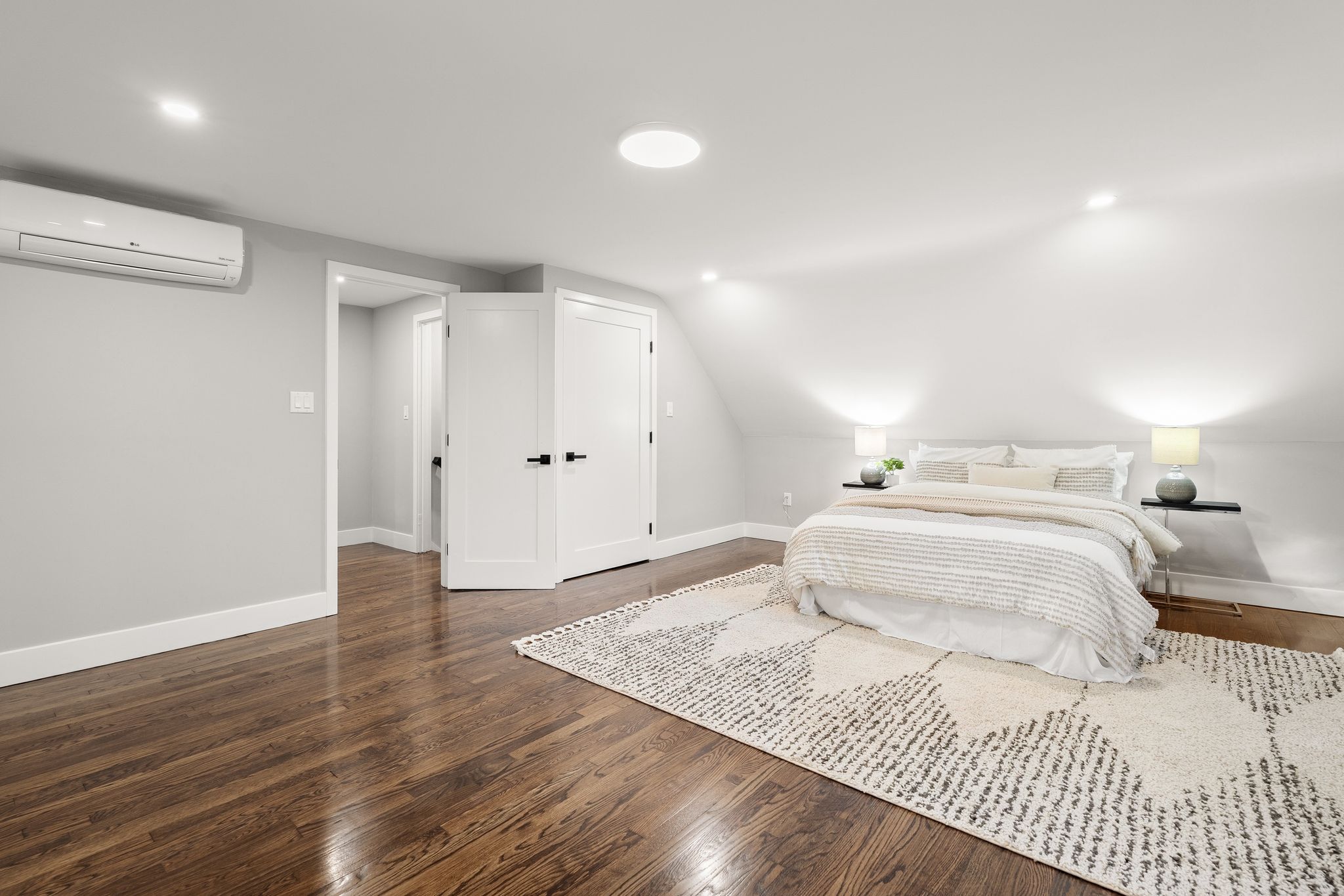  323 Ridge Street, Arlington, MA, 02474 - 物件實景