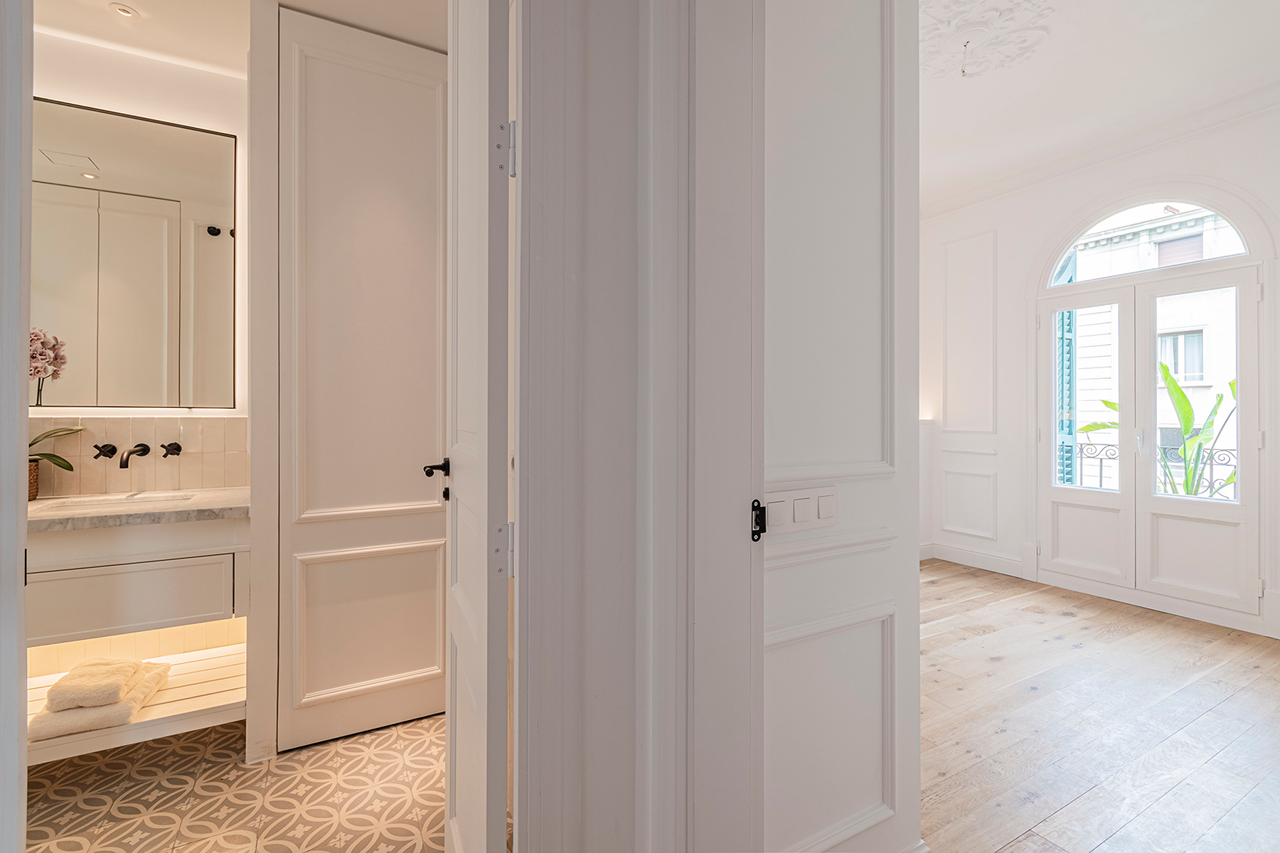  Extraordinary apartment on high floor in central Eixample - 物件實景