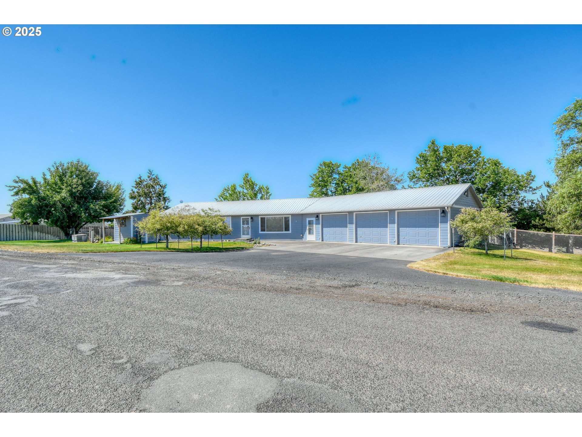 Pendleton, Oregon, 97801, United States, 3 Bedrooms Bedrooms, ,3 BathroomsBathrooms,Residential,For Sale,1891177