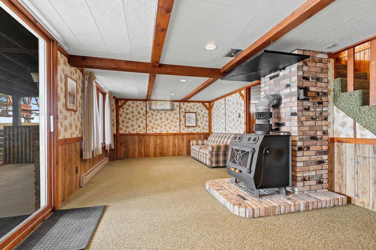 CLINTONVILLE, Wisconsin, 54929, United States, 3 Bedrooms Bedrooms, ,1 BathroomBathrooms,Residential,For Sale,1828359