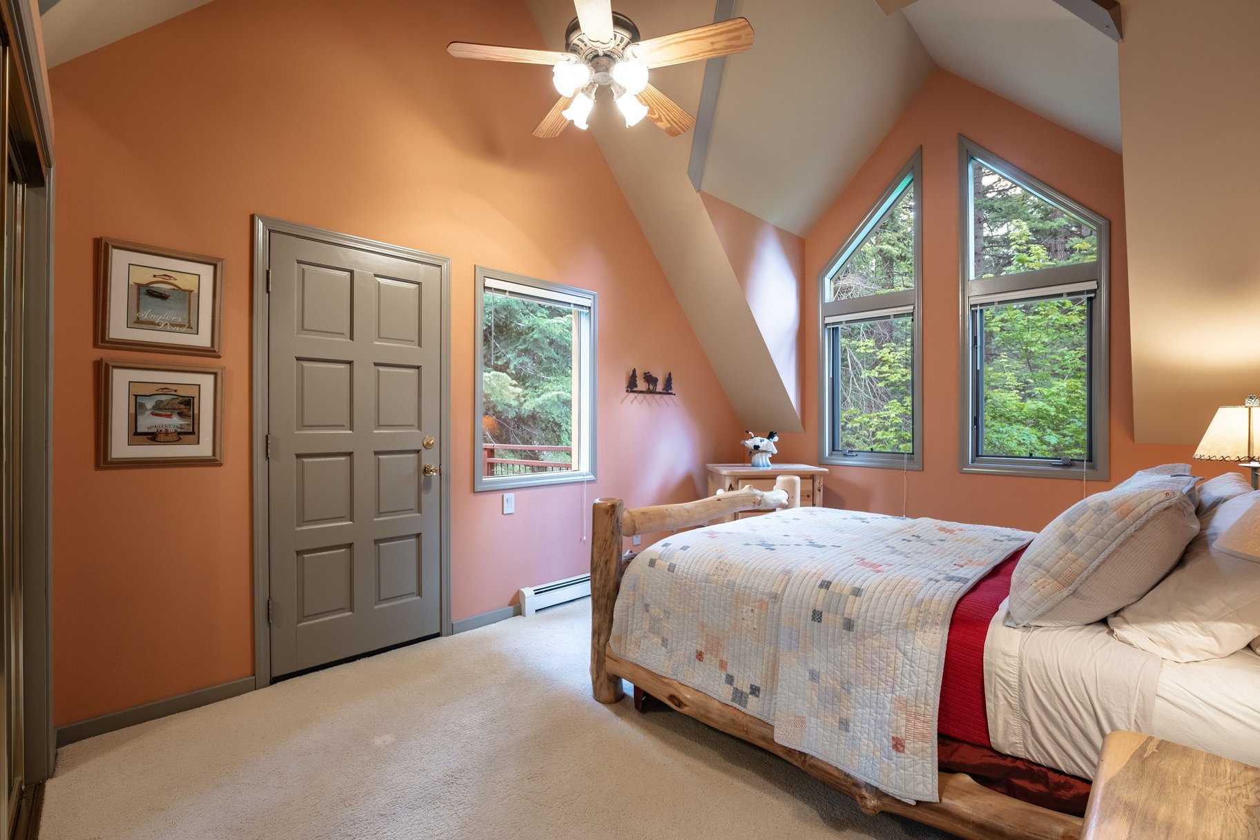  Carnelian Bay home backing to forest service and with an additional vacant lot - 物件實景