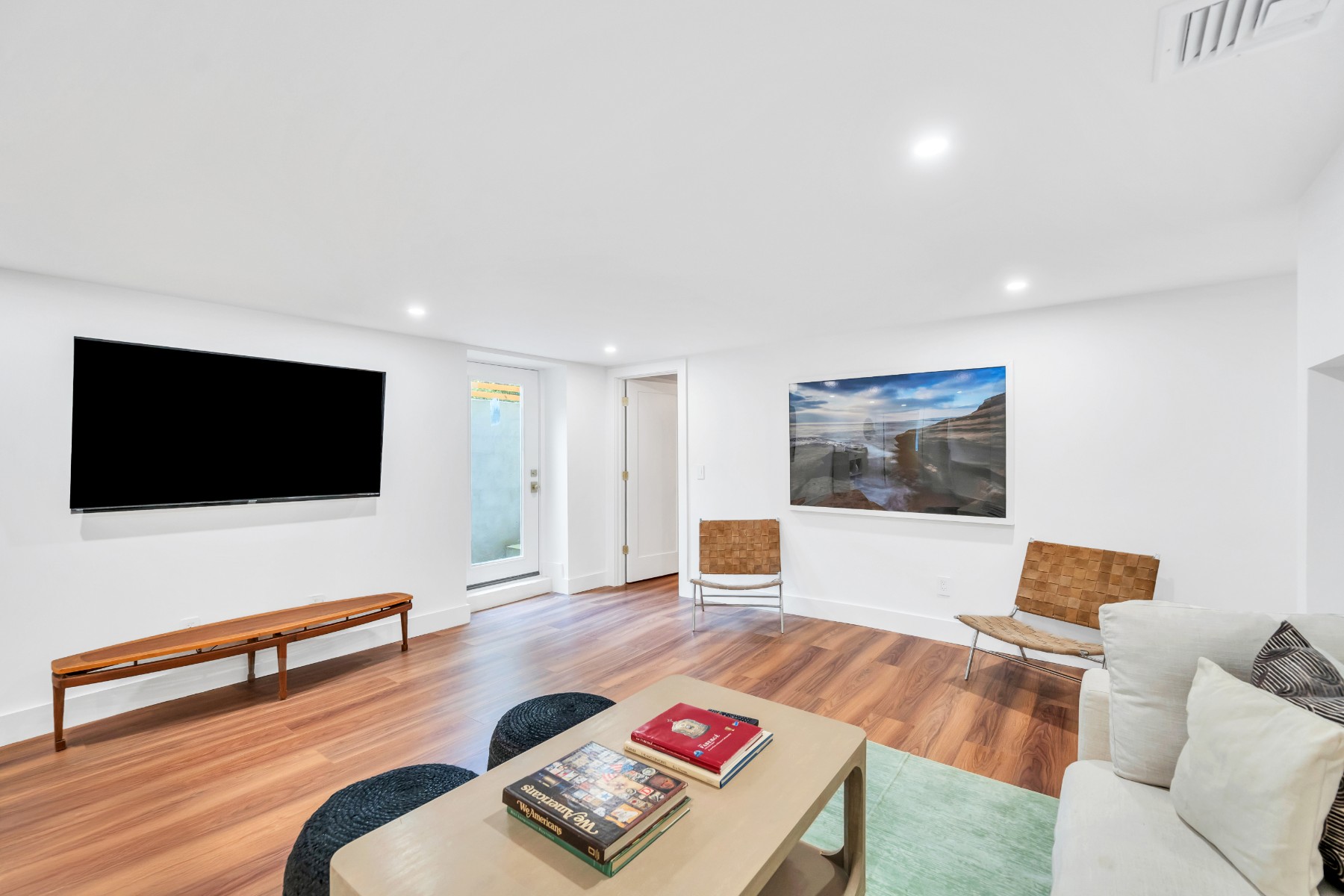  Modern Brand New Renovation - Waterfront community - 物件實景