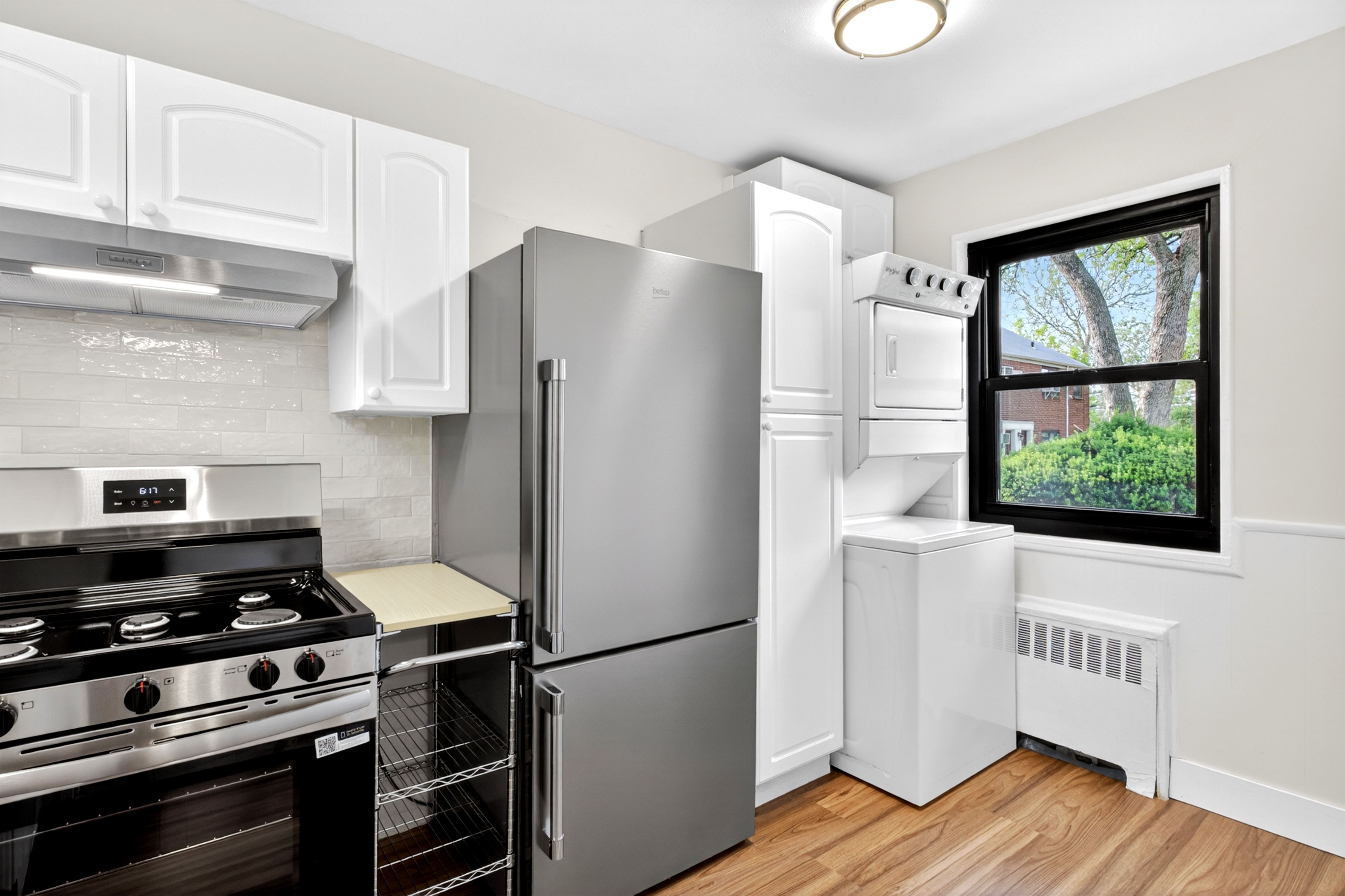  160-28 17th Avenue, Whitestone, NY, 11357 - 物件實景