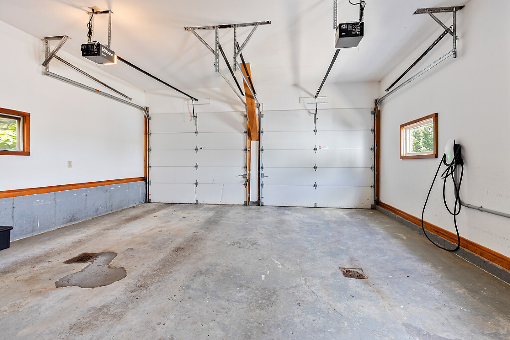 Smithfield, Maine, 04978, United States, 3 Bedrooms Bedrooms, ,4 BathroomsBathrooms,Residential,For Sale,1934236