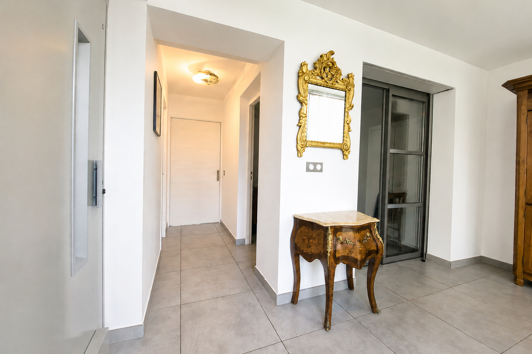  Unique – Narbonne house (200 m²) – 6 bedrooms, living room opening onto a patio… - 物件實景