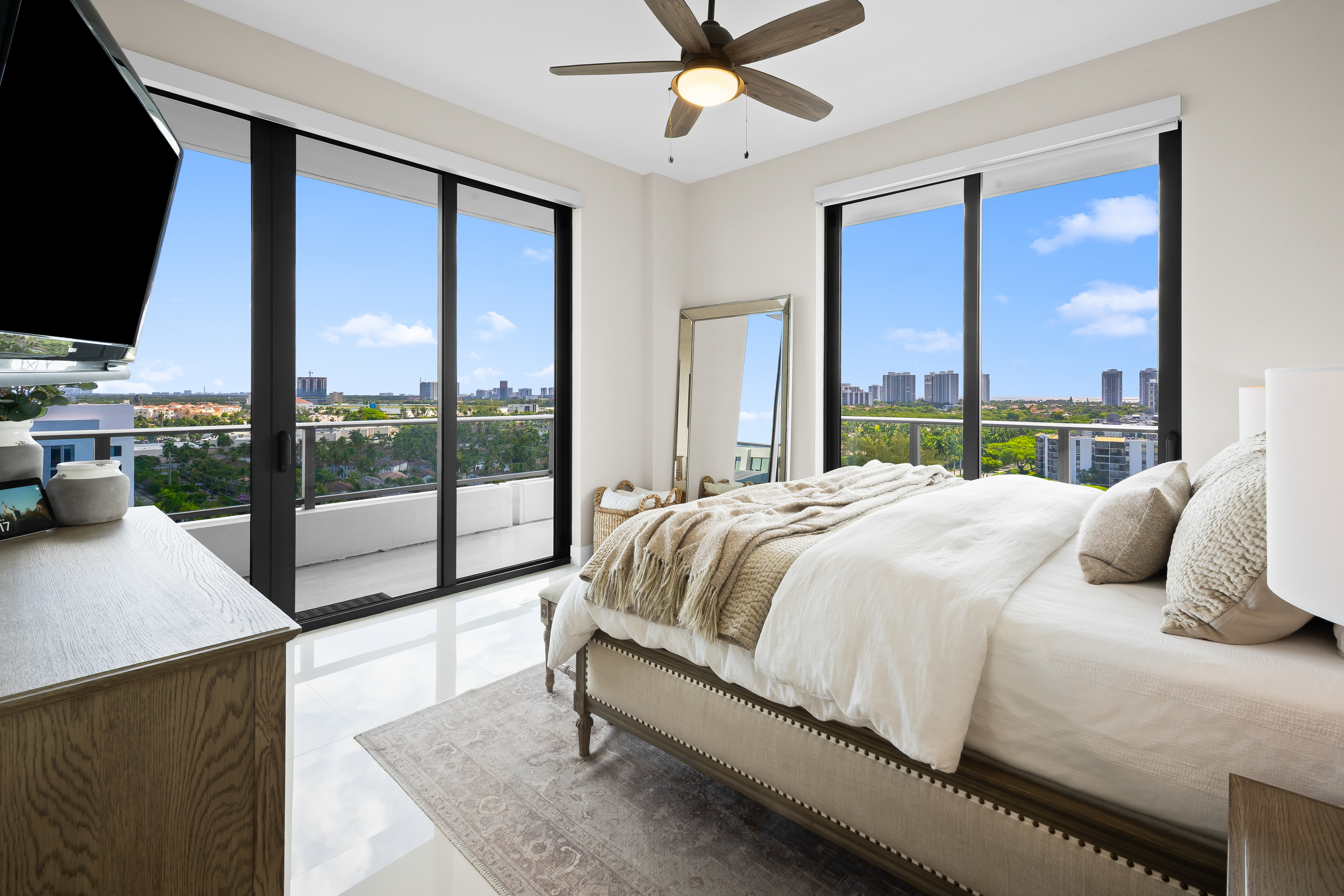  2960 NE 207th St, Aventura, FL, 33180 - 物件實景