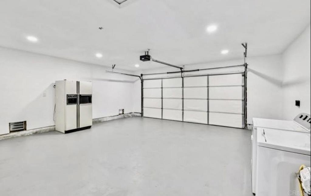 Lakeside, California, 92040, United States, 4 Bedrooms Bedrooms, ,2 BathroomsBathrooms,Residential,For Sale,1900967